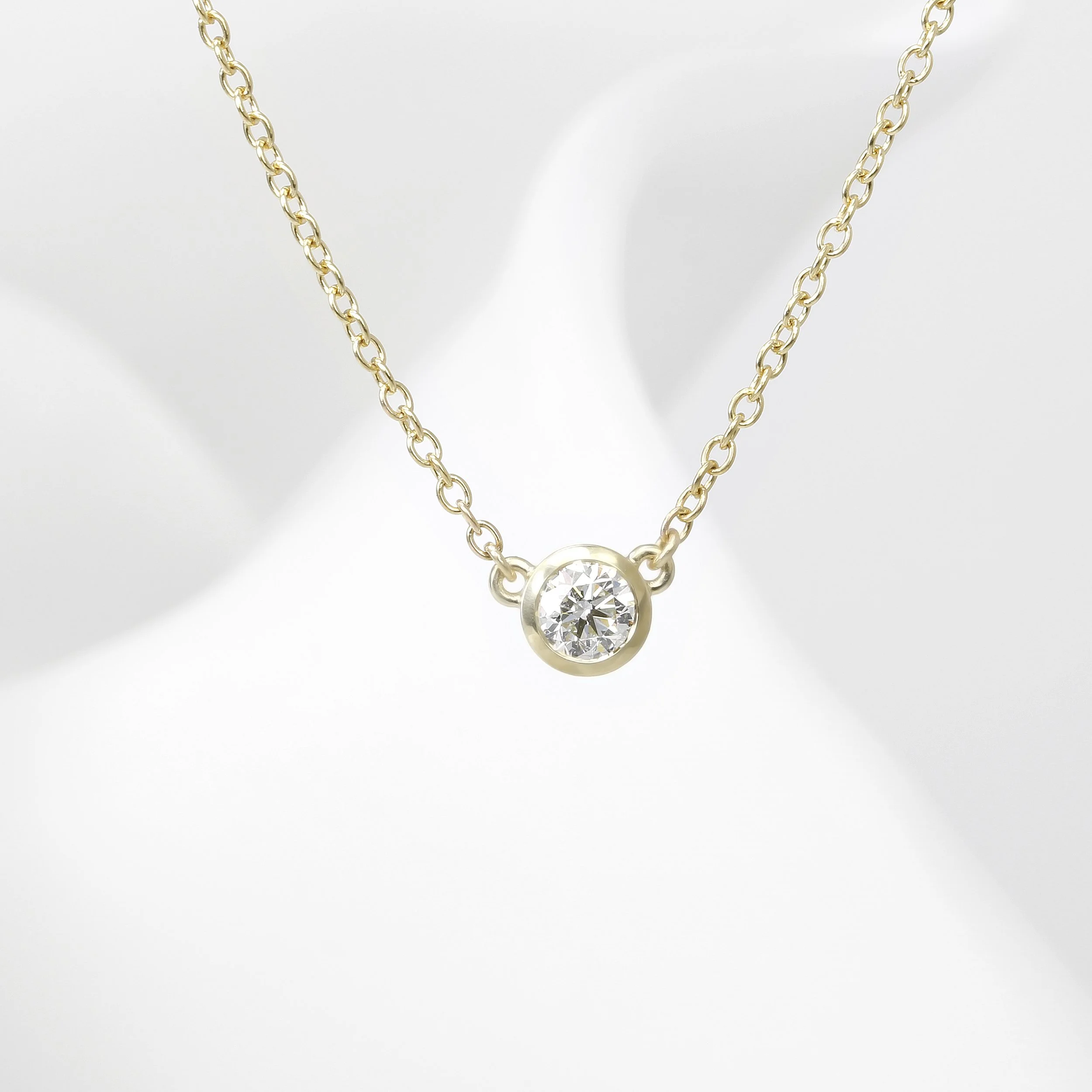 Diamond Solitaire Pendant in 9ct Yellow Gold