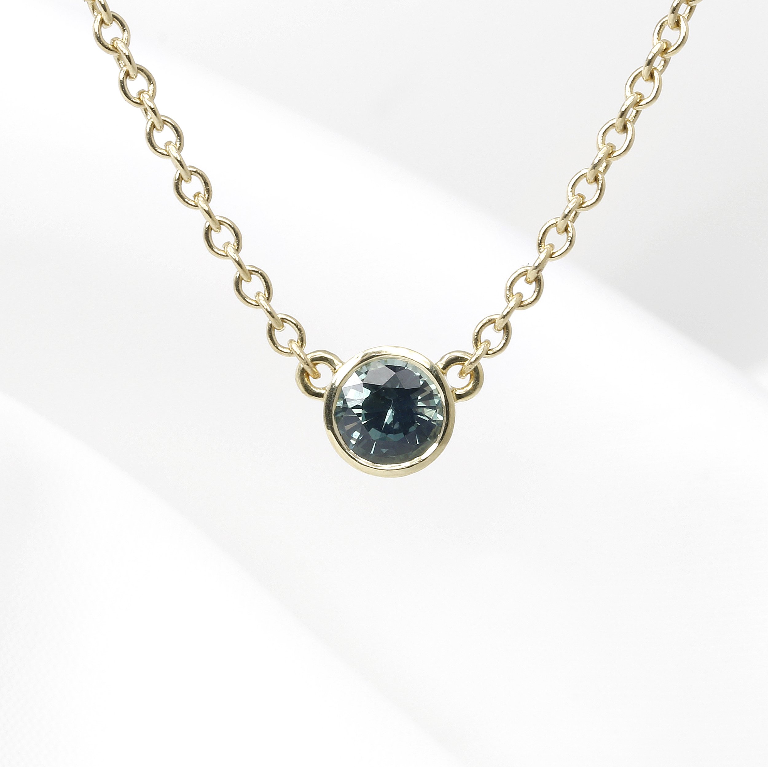 Rub over Set Teal Sapphire Pendant