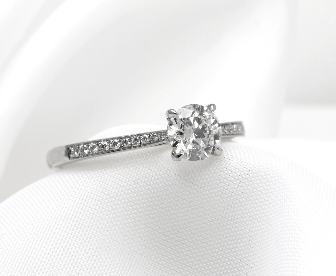 Diamond Solitaire Ring With Shoulders in Platinum