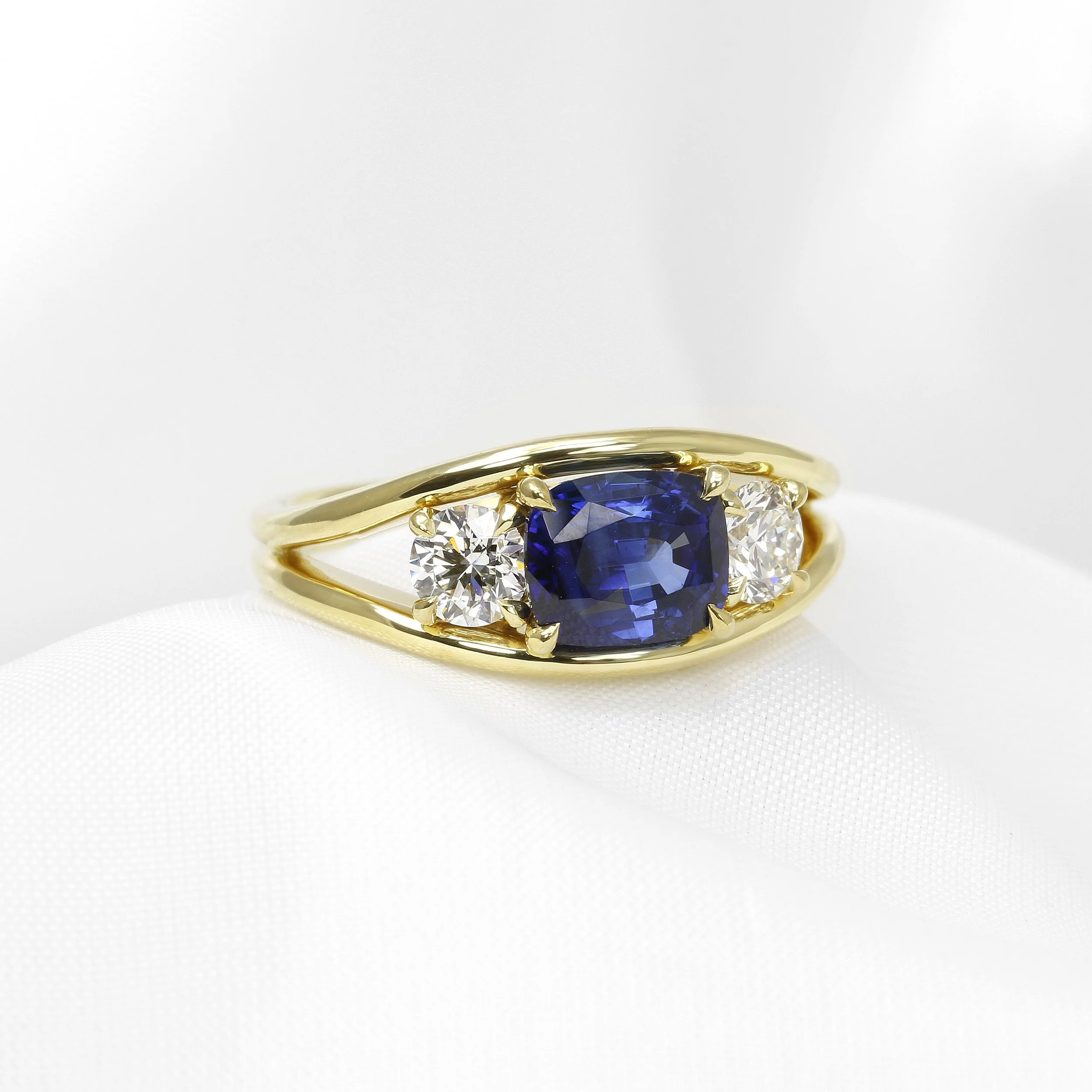 Sapphire and Diamond Ring in 9ct Yellow Gold