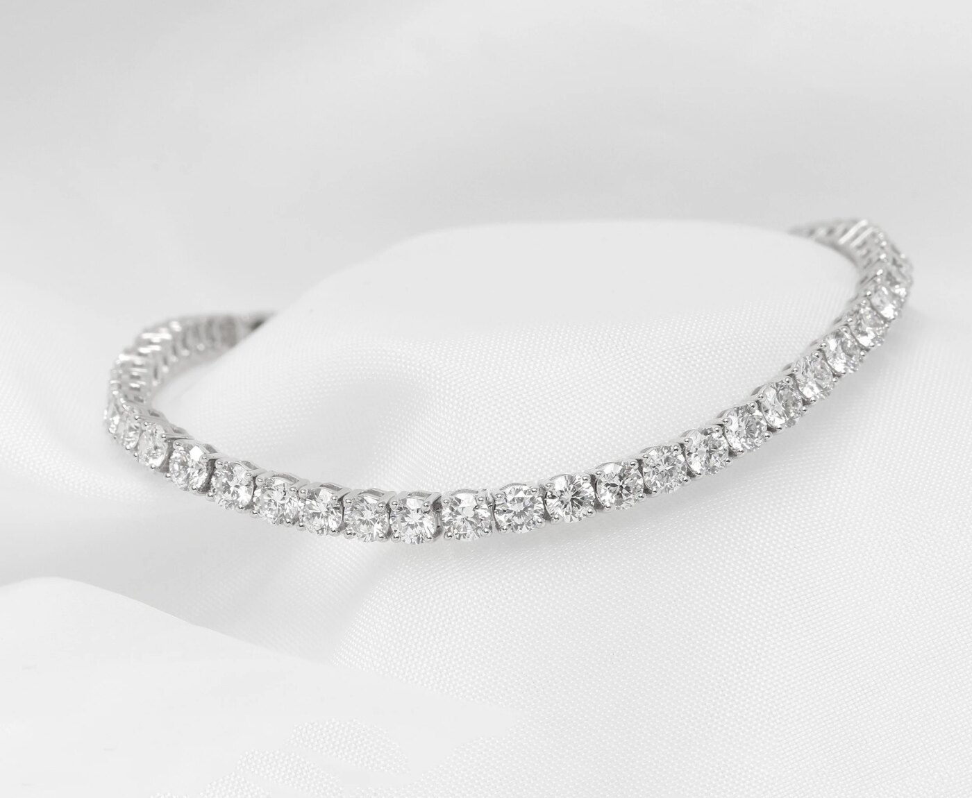 6.99ct Lab Created Line Bracelet in White Gold