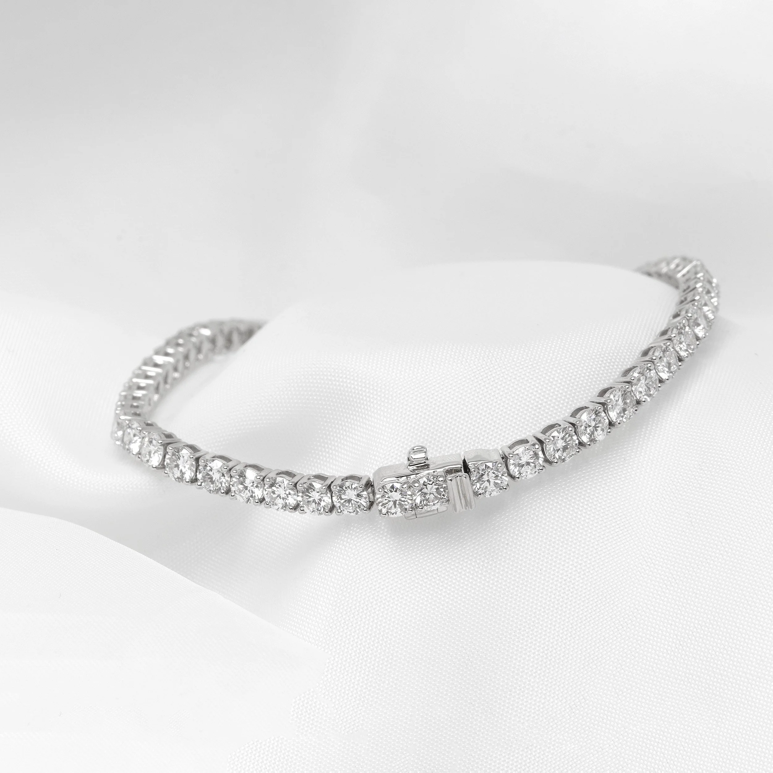 6.99ct Lab Created Line Bracelet in White Gold