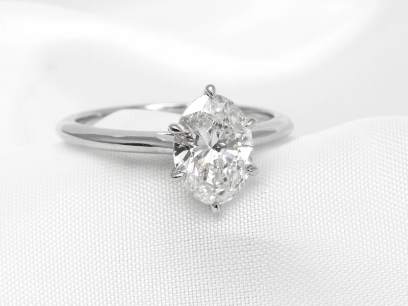 Oval Solitare Diamond Ring in Platinum 