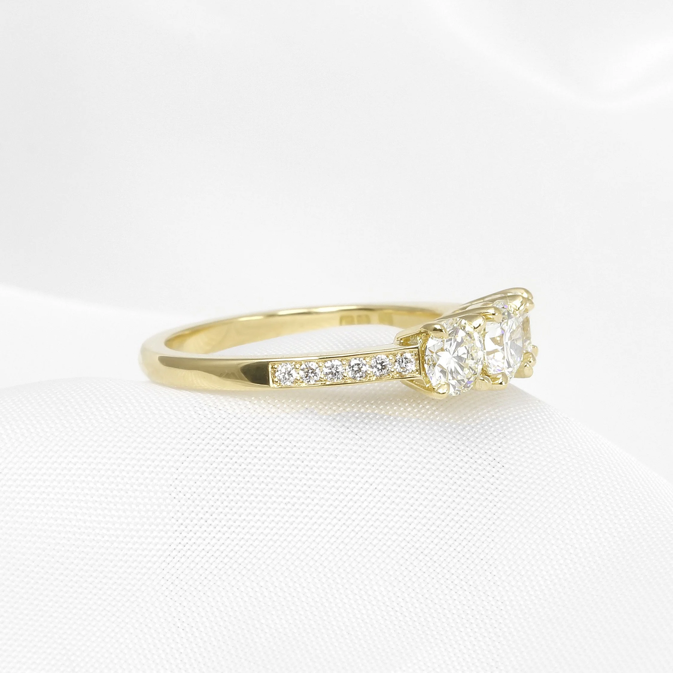 Three Stone Diamond Ring with Diamond Shoulders in 18ct Yellow Gold