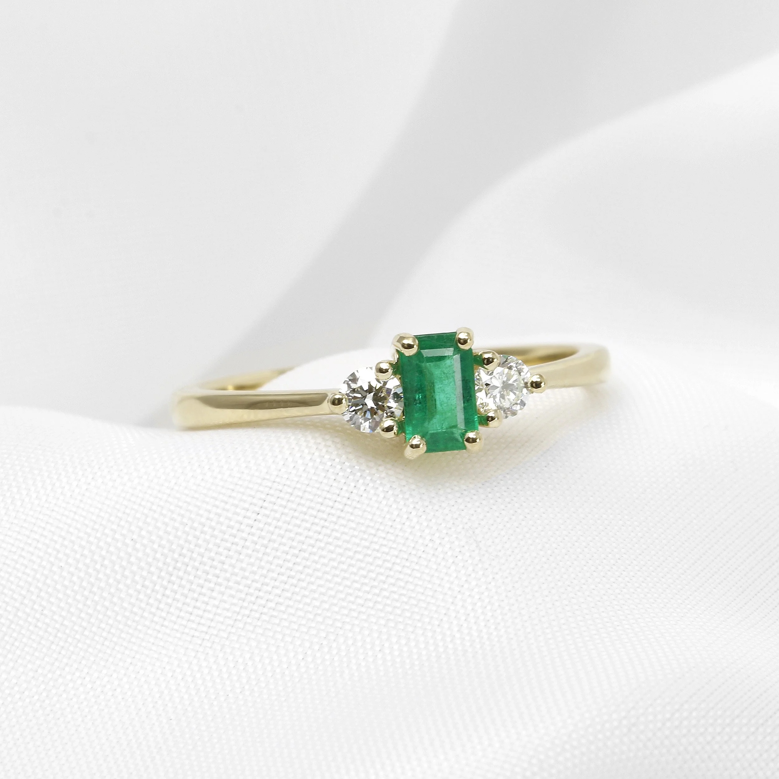 Emerald and Diamond Ring in Yellow Gold