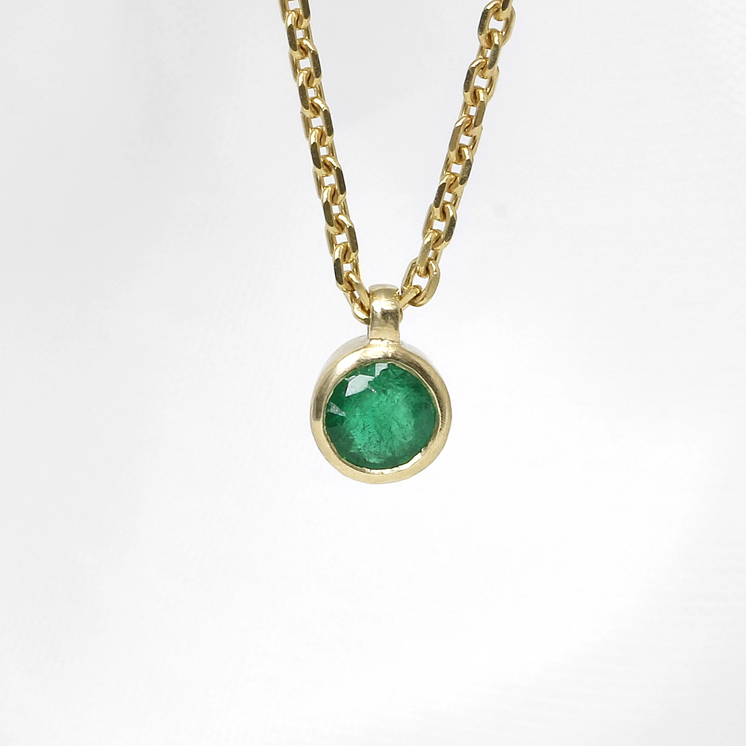 Emerald Pendant in 9ct Yellow Gold