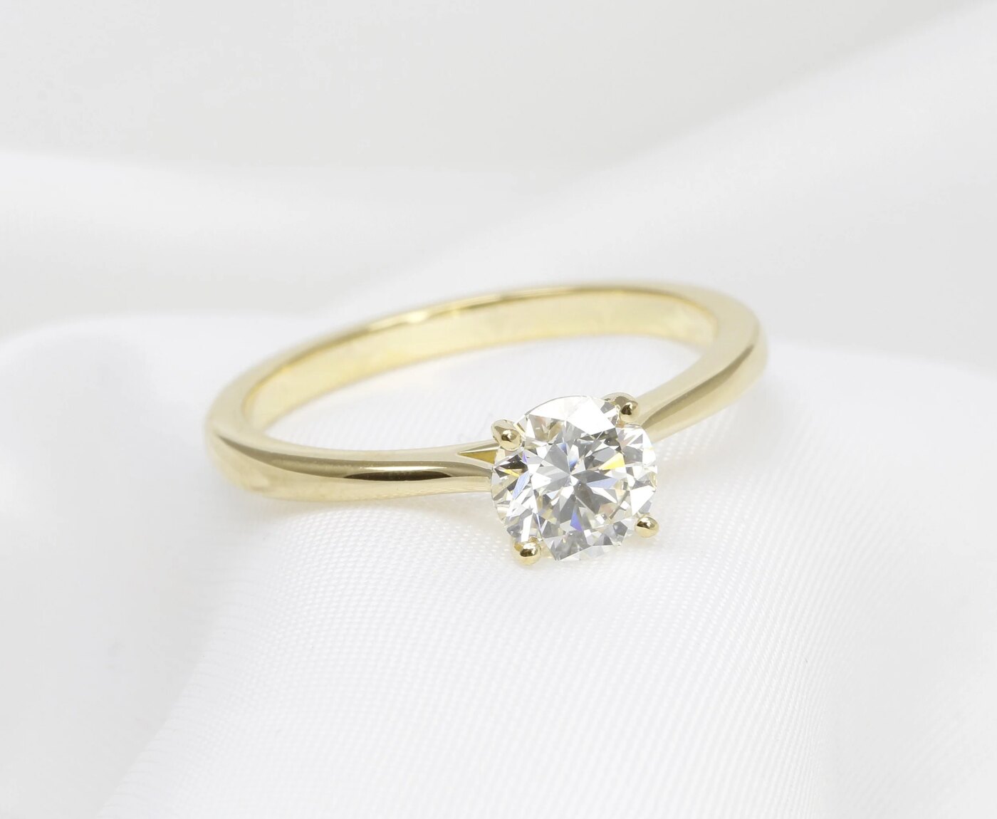 0.75ct Diamond Solitare Ring in 18ct Yellow Gold
