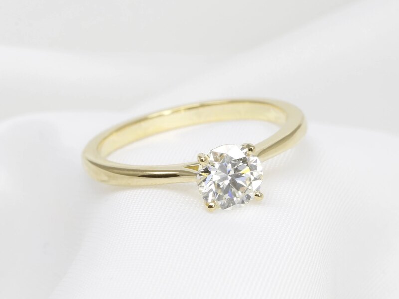 0.75ct Diamond Solitare Ring in 18ct Yellow Gold