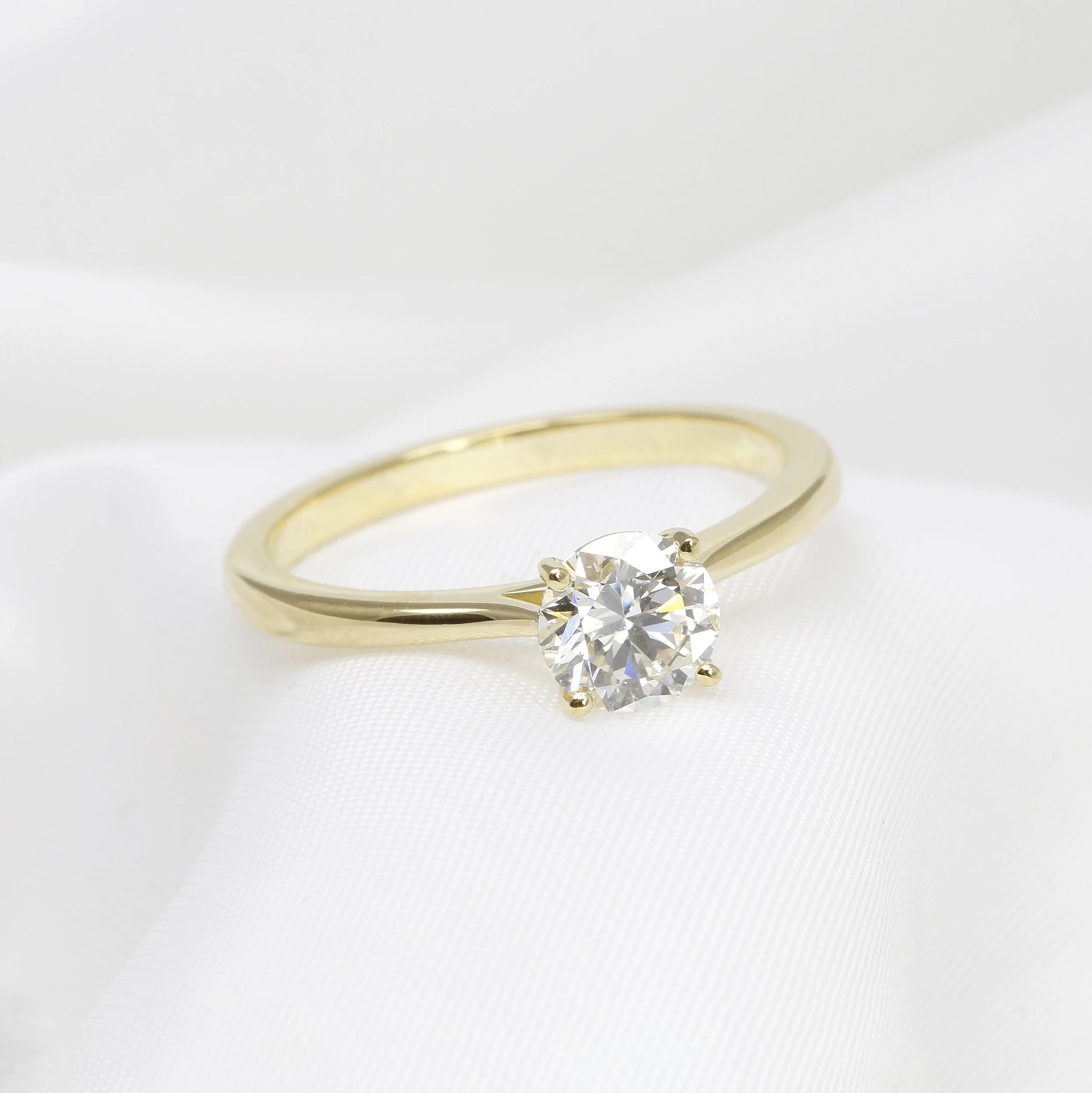 0.75ct Diamond Solitaire Ring in 18ct Yellow Gold