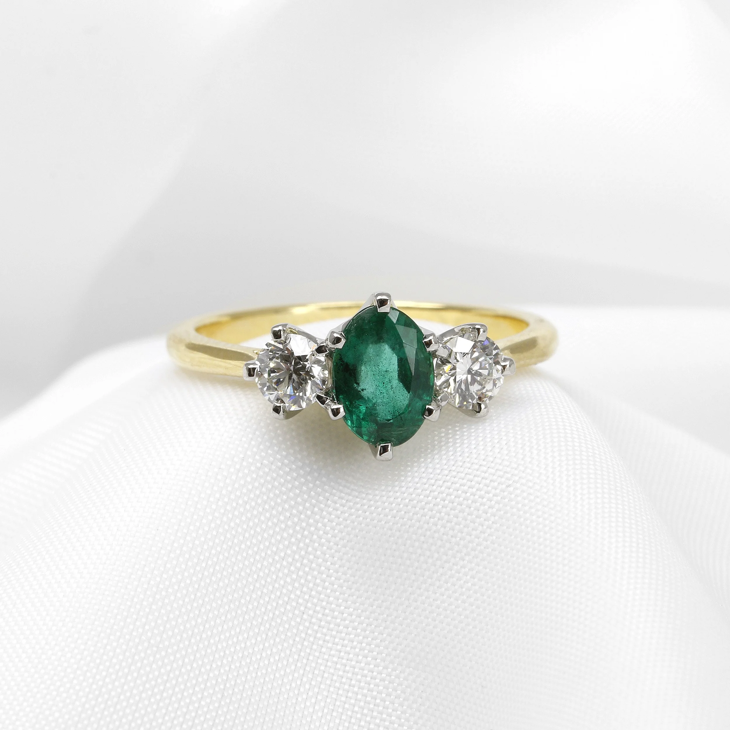 Emerald and Diamond Ring in Yellow Gold and Platinum