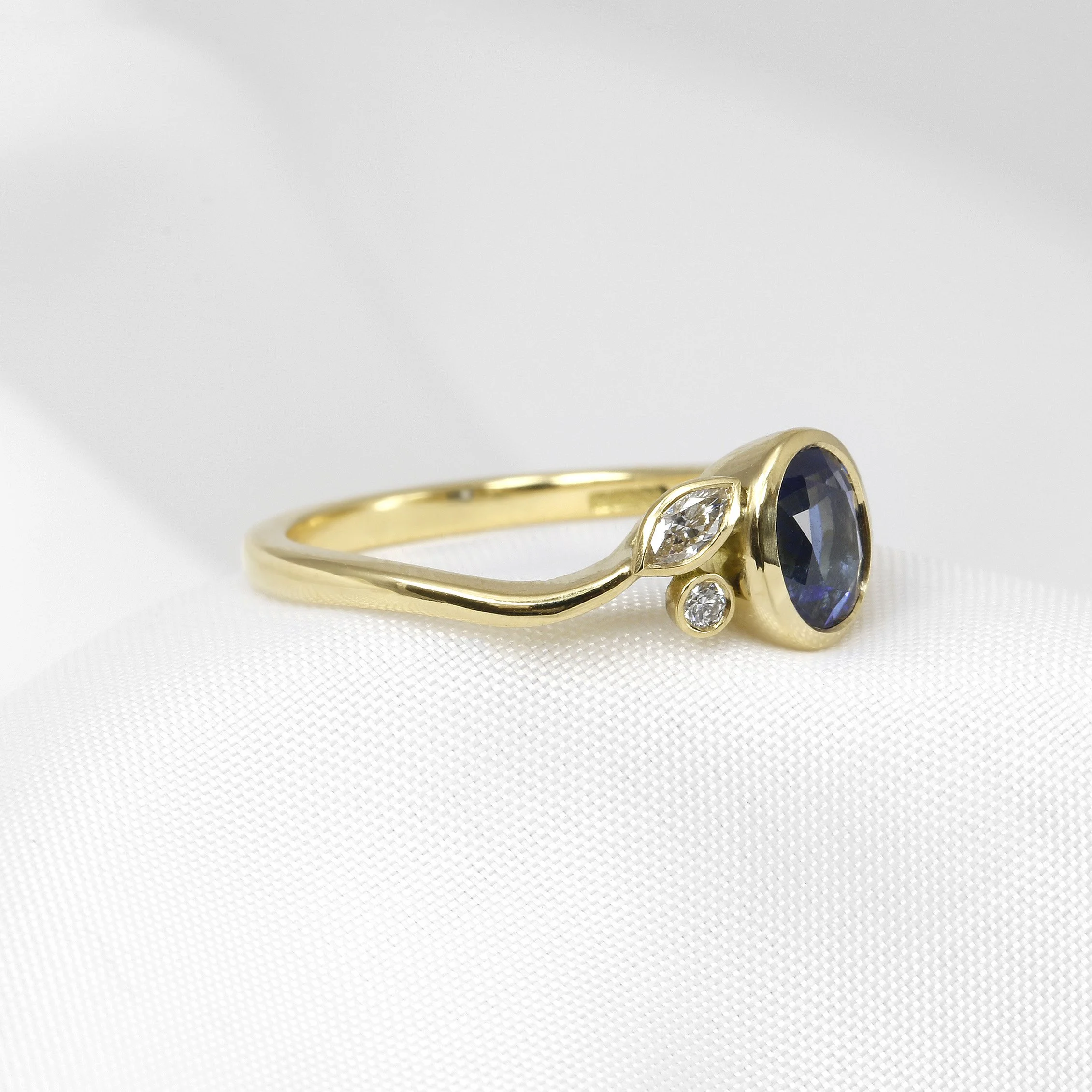 Sapphire and Diamond Bud and Bloom Foliate Ring in 18ct Yellow Gold