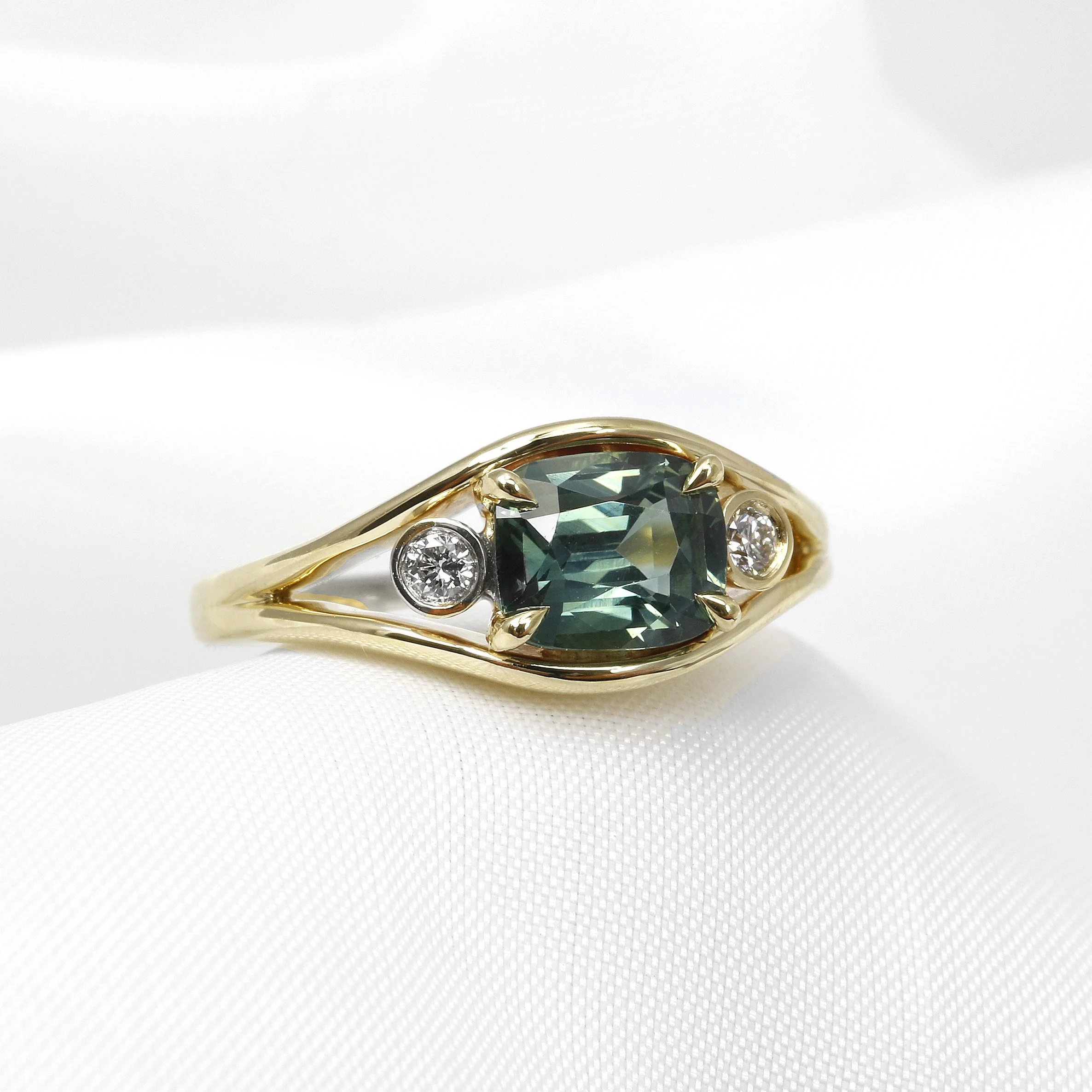 Teal Sapphire and Diamond Ring in 9ct Yellow Gold