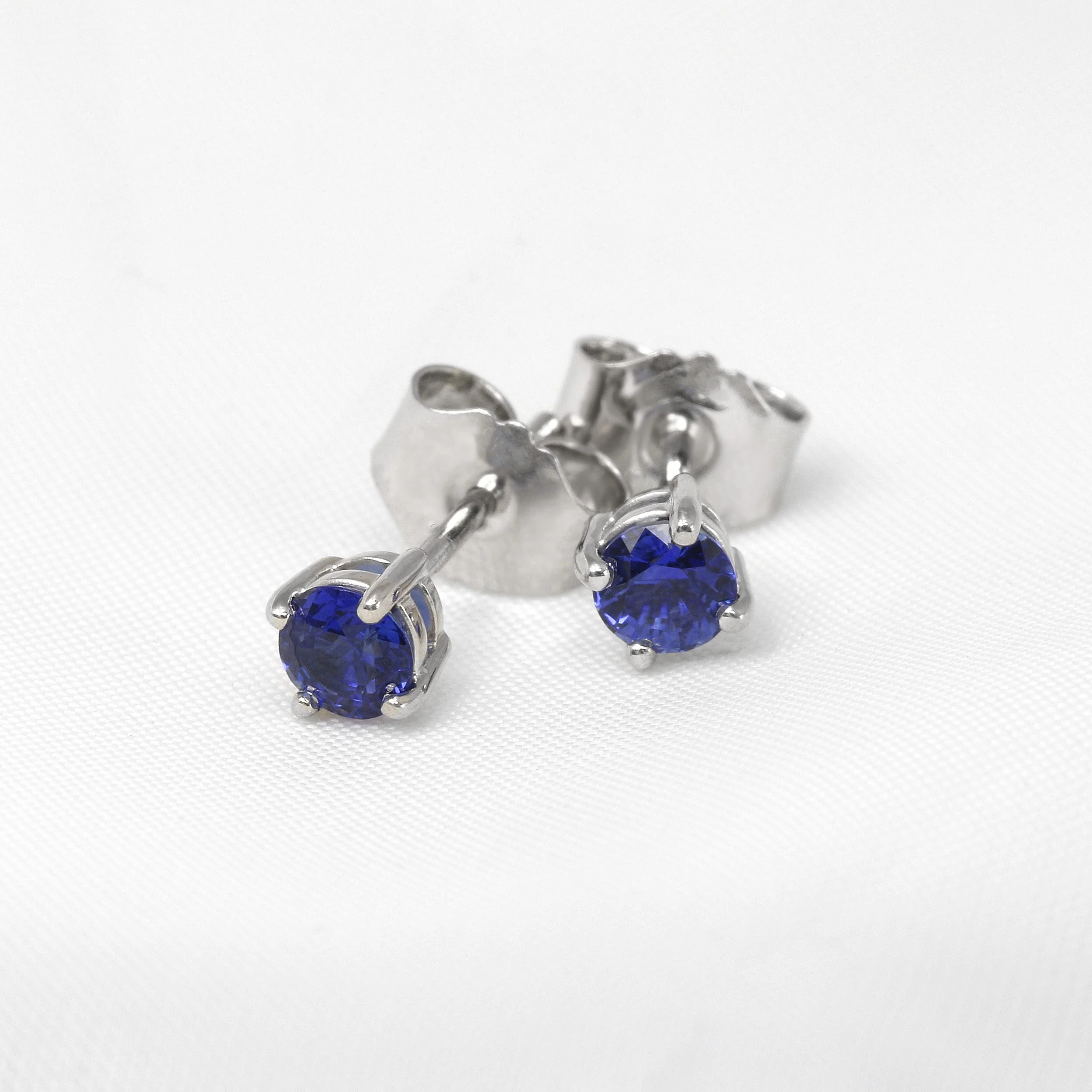 Sapphire Stud Earrings in 9ct White Gold