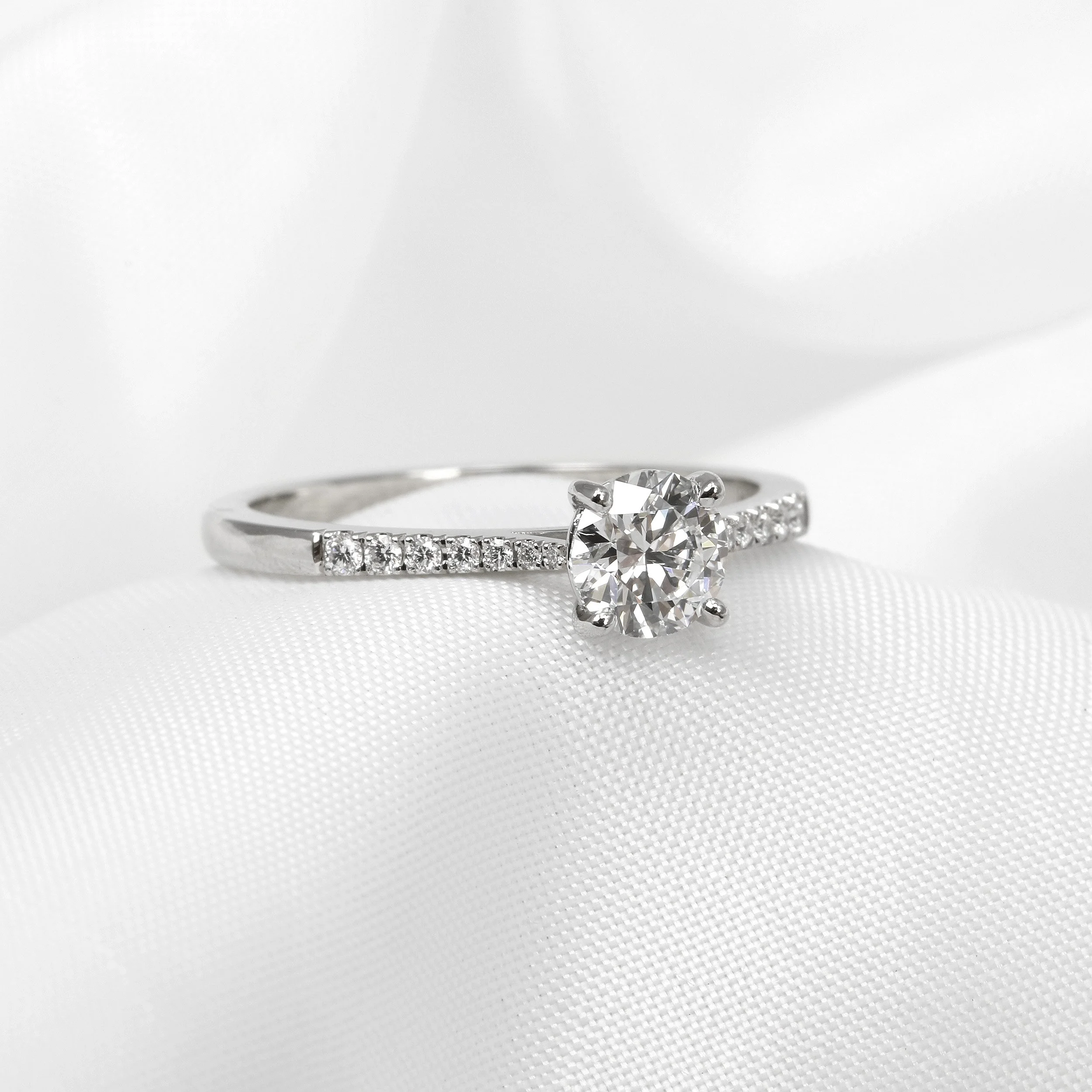 0.50ct Diamond Solitaire Ring with Shoulders in Platinum
