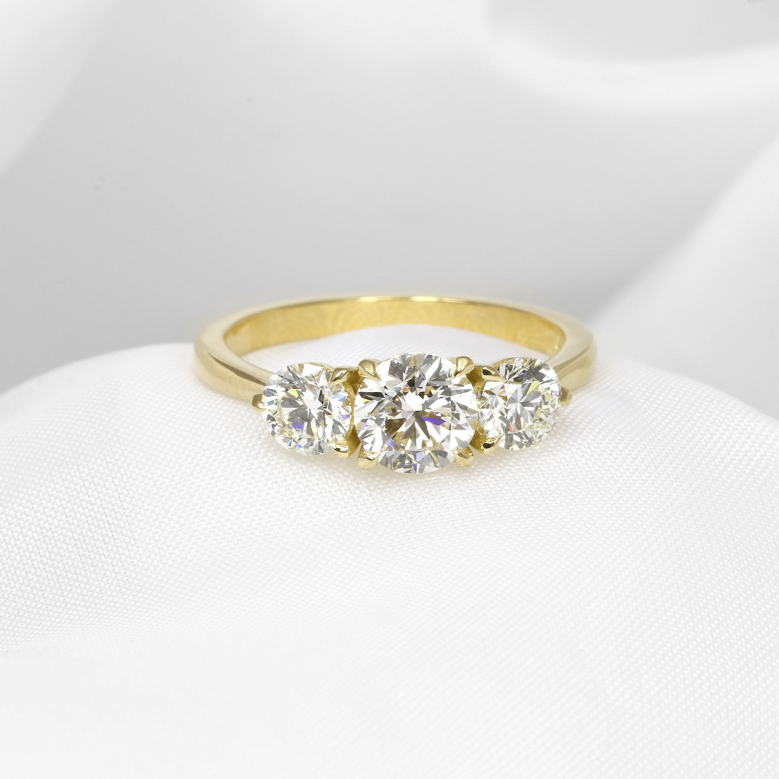 Diamond Three Stone Ring in 18ct Yellow Gold