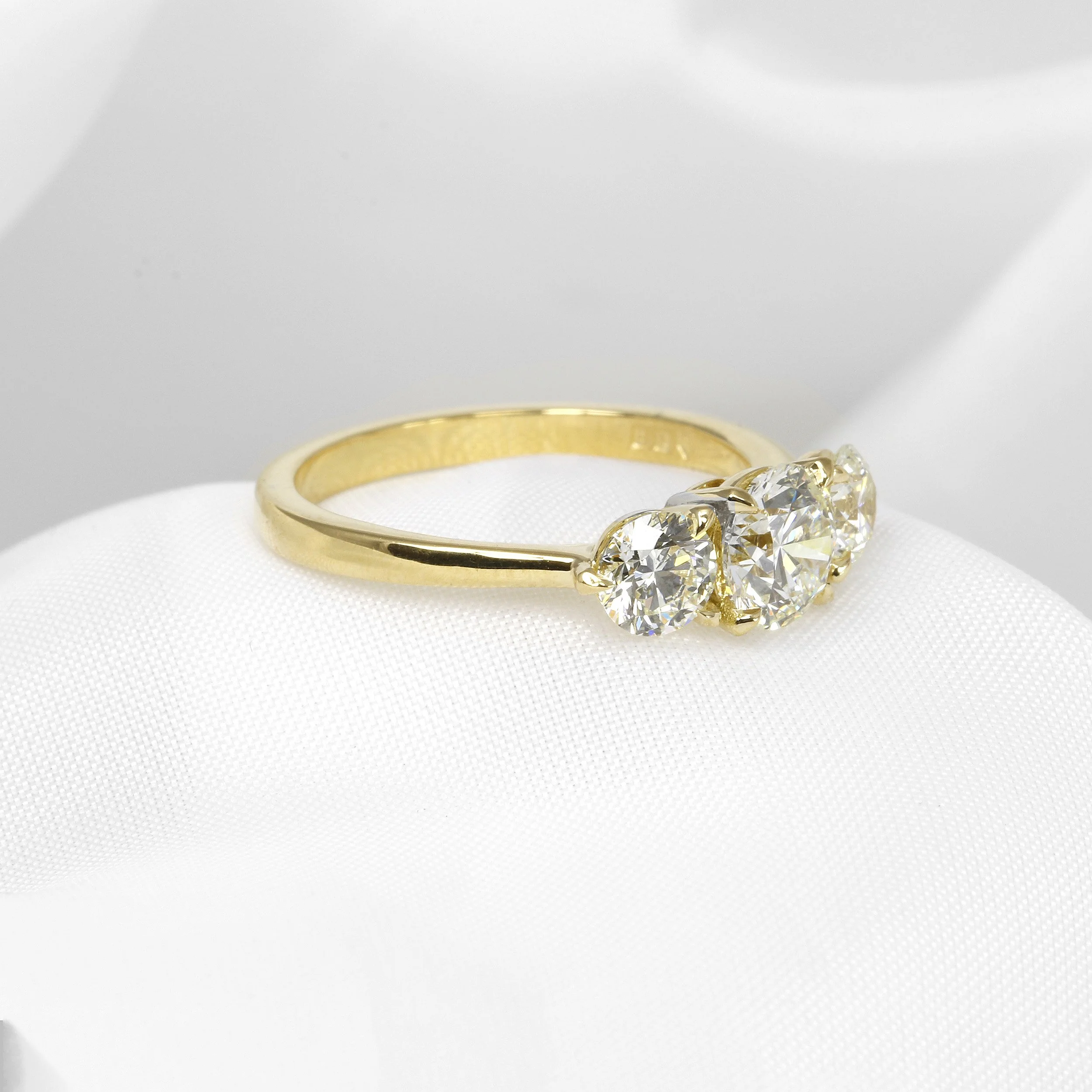 Diamond Three Stone Ring in 18ct Yellow Gold