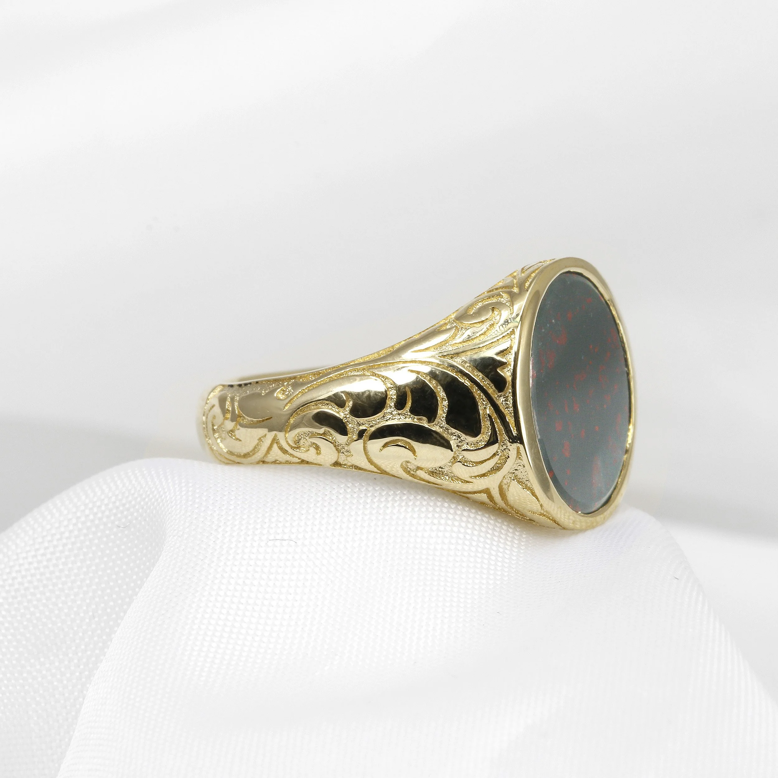 custom signet ring