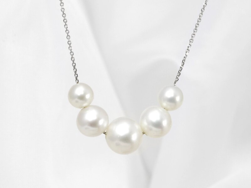 Pearl Slider Necklace in 18ct White Gold