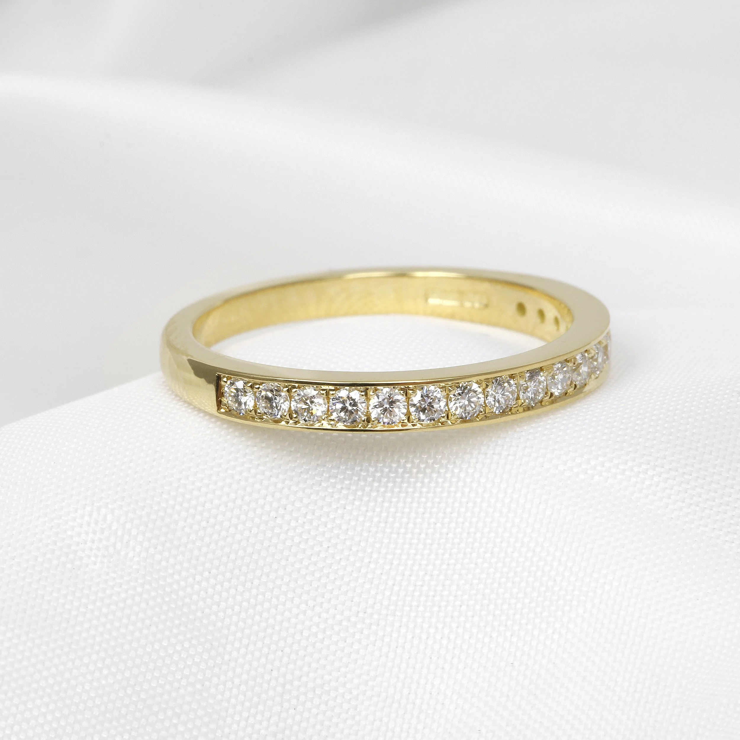 Grain Set Diamond Eternity Ring in 18ct Yellow Gold
