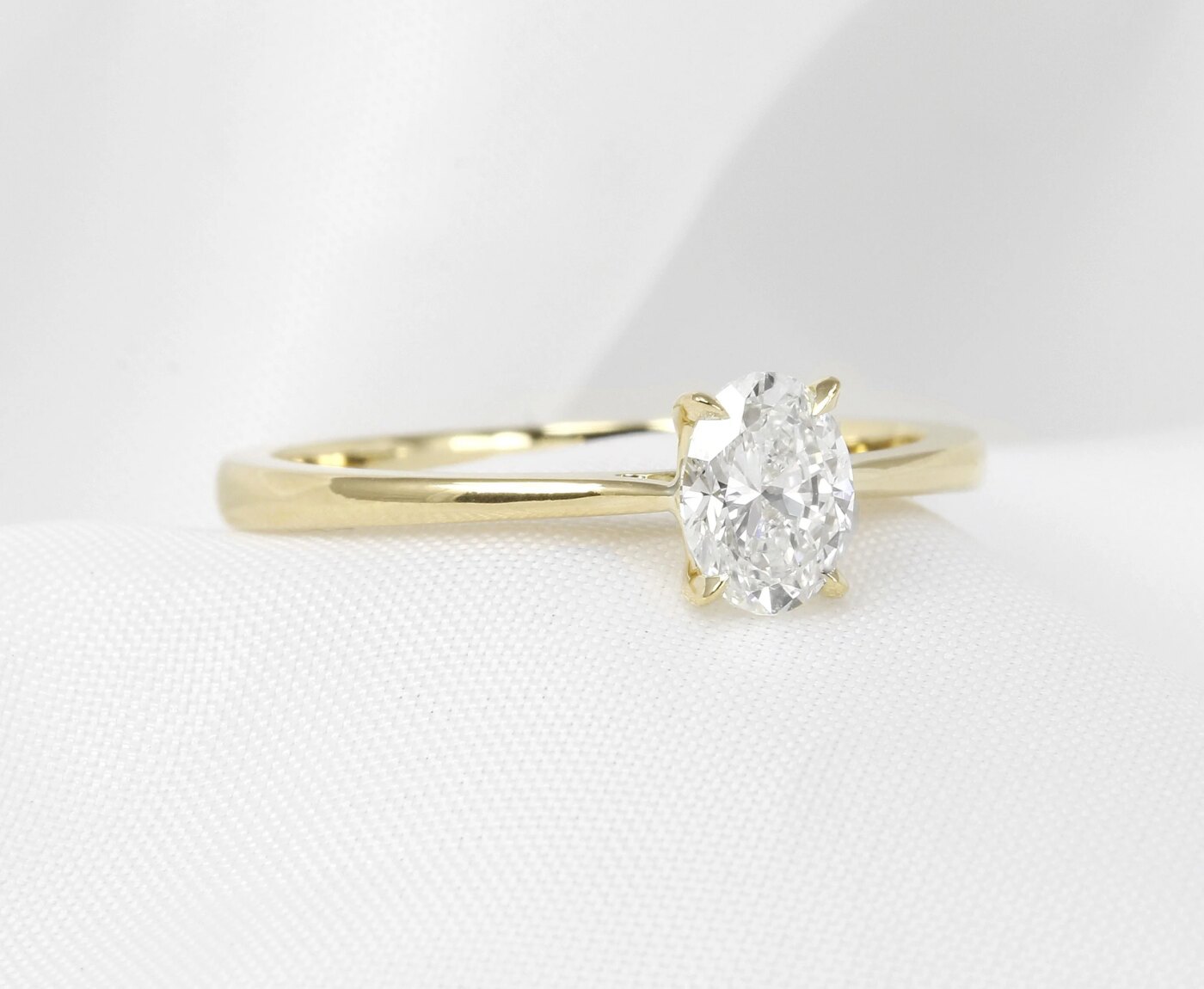 Solitaire Oval Diamond Ring in 18ct Yellow Gold