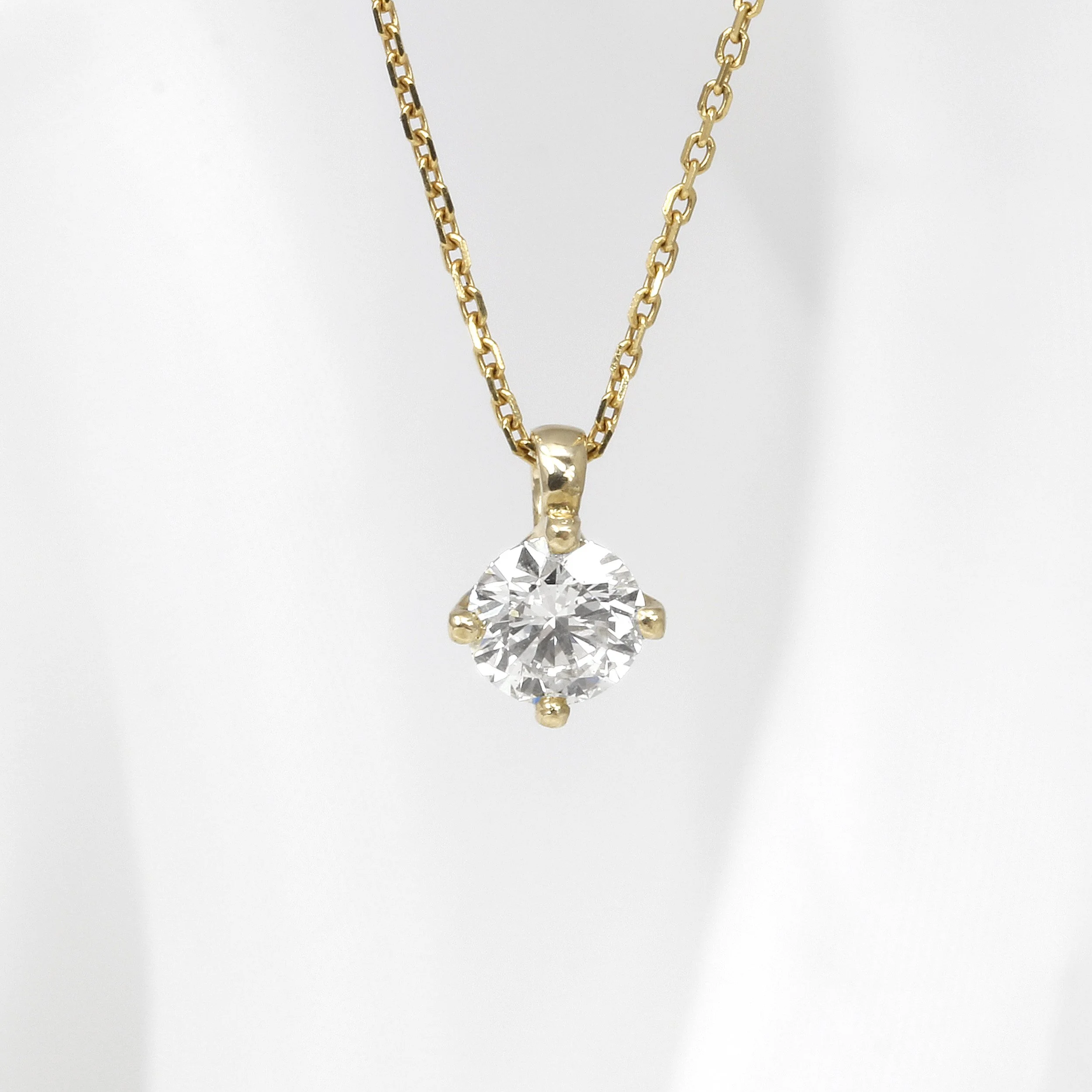 0.40ct Diamond Solitaire Pendant in Yellow Gold