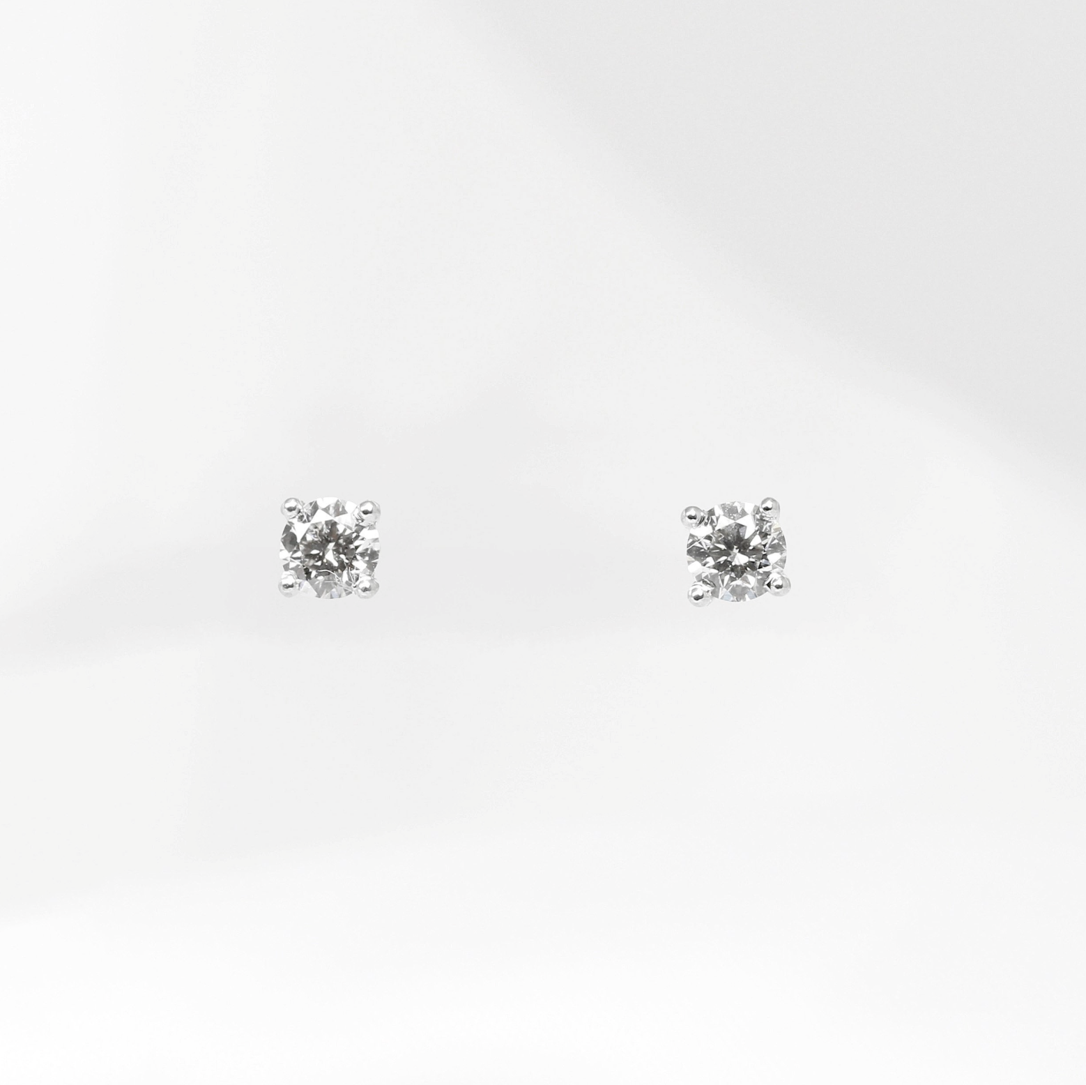 0.30ct Claw Set White Gold Diamond Stud Earrings