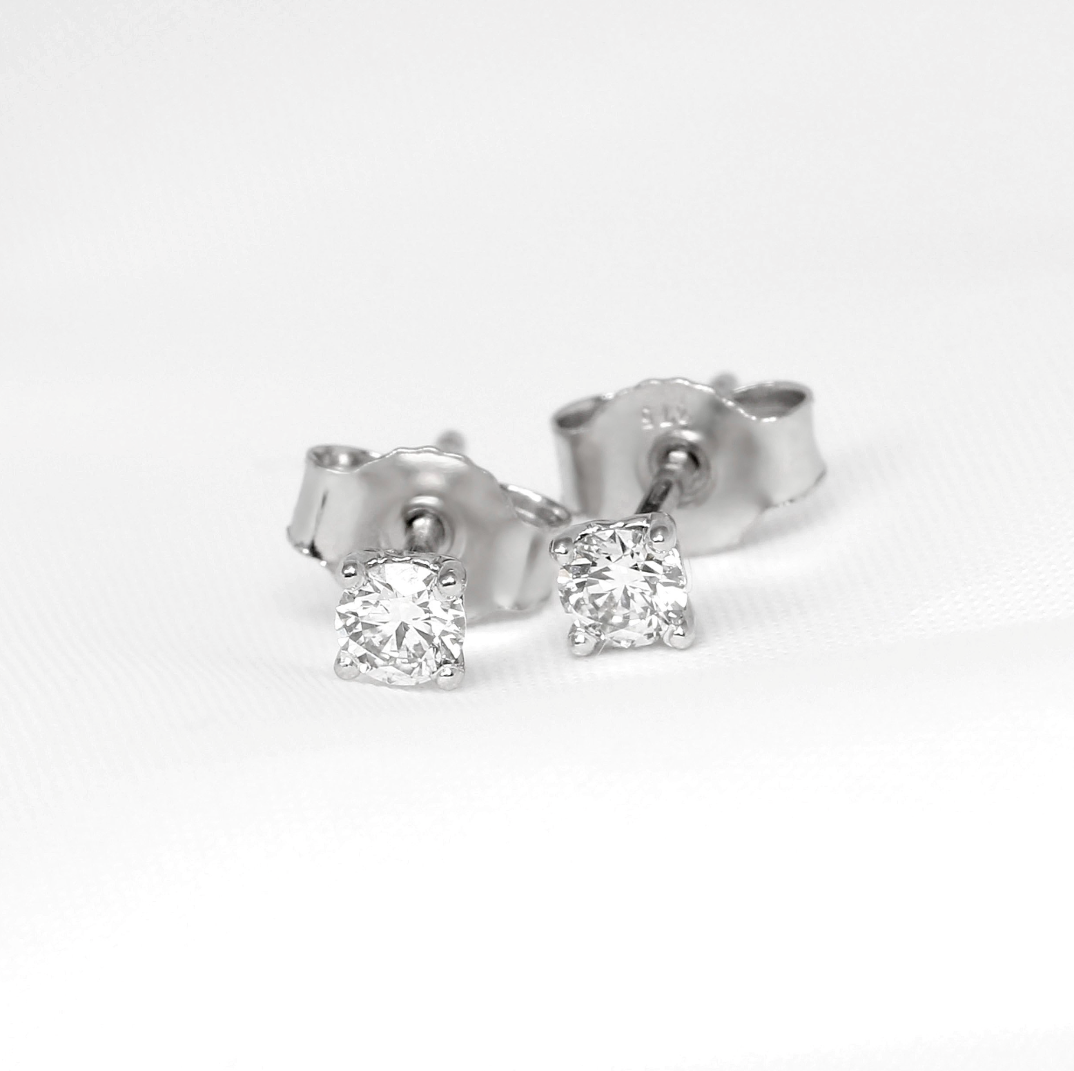 0.30ct Claw Set White Gold Diamond Stud Earrings