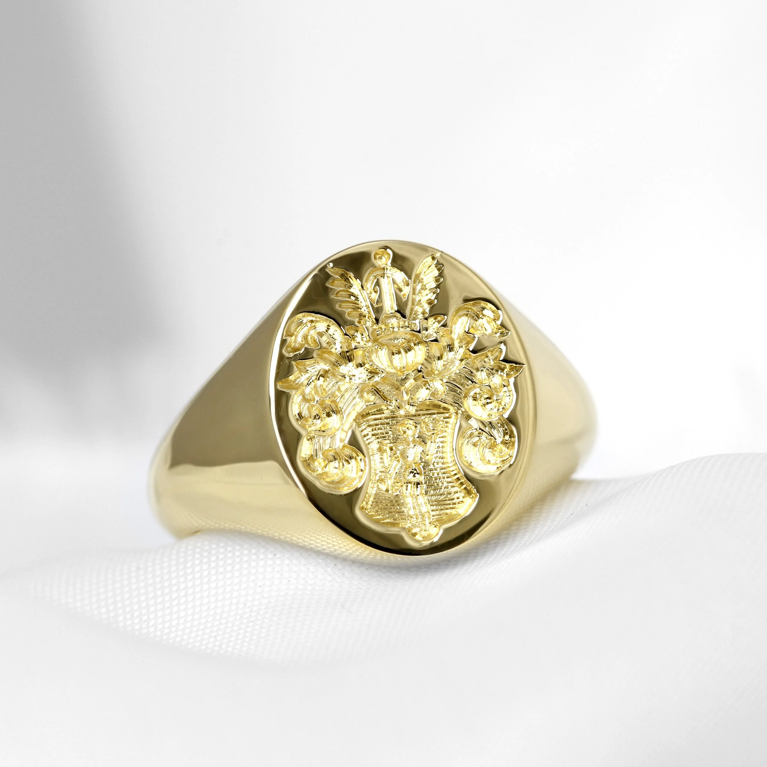 custom engraved gold signet ring