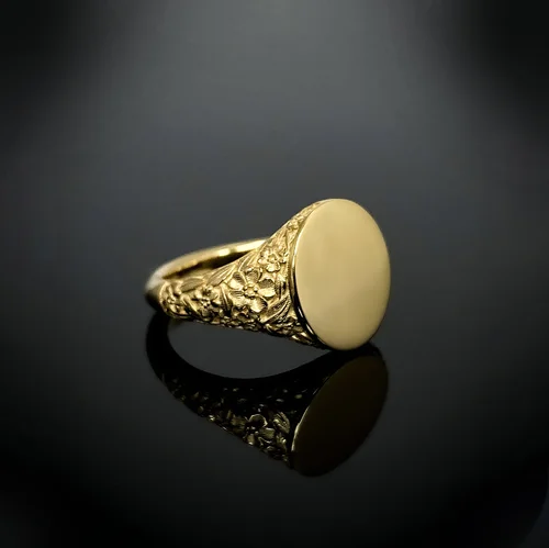 custom gold signet ring