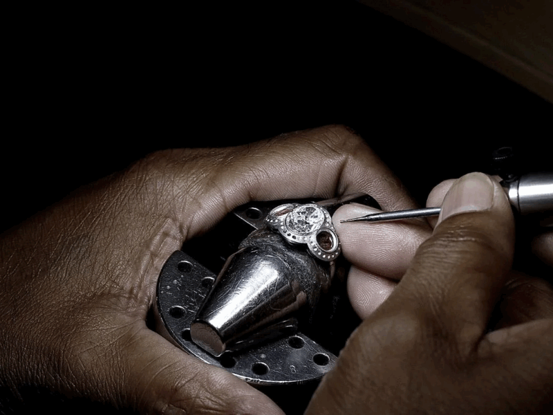 bespoke jewellery crafting