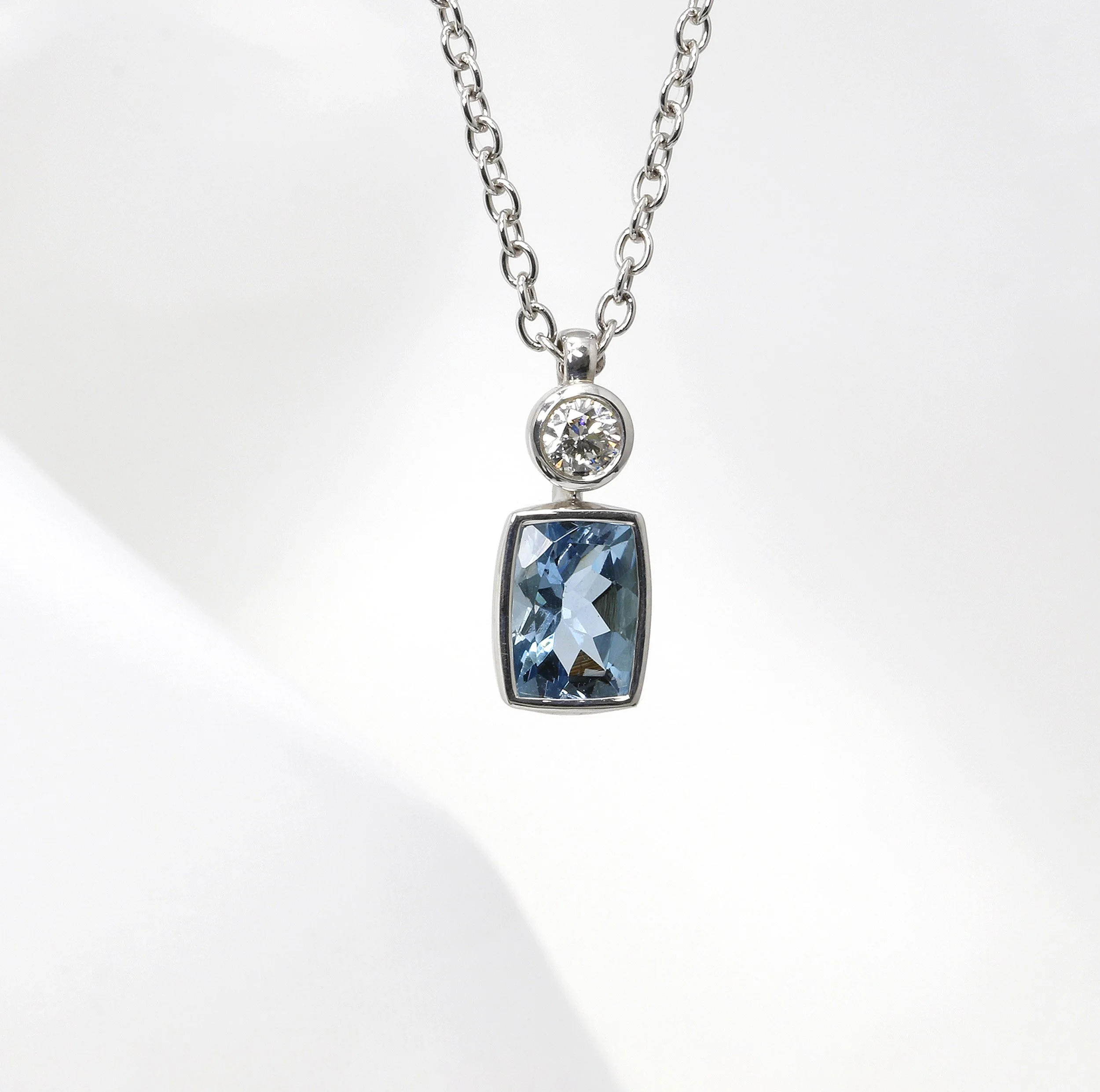 Aquamarine and Diamond Pendant in White Gold