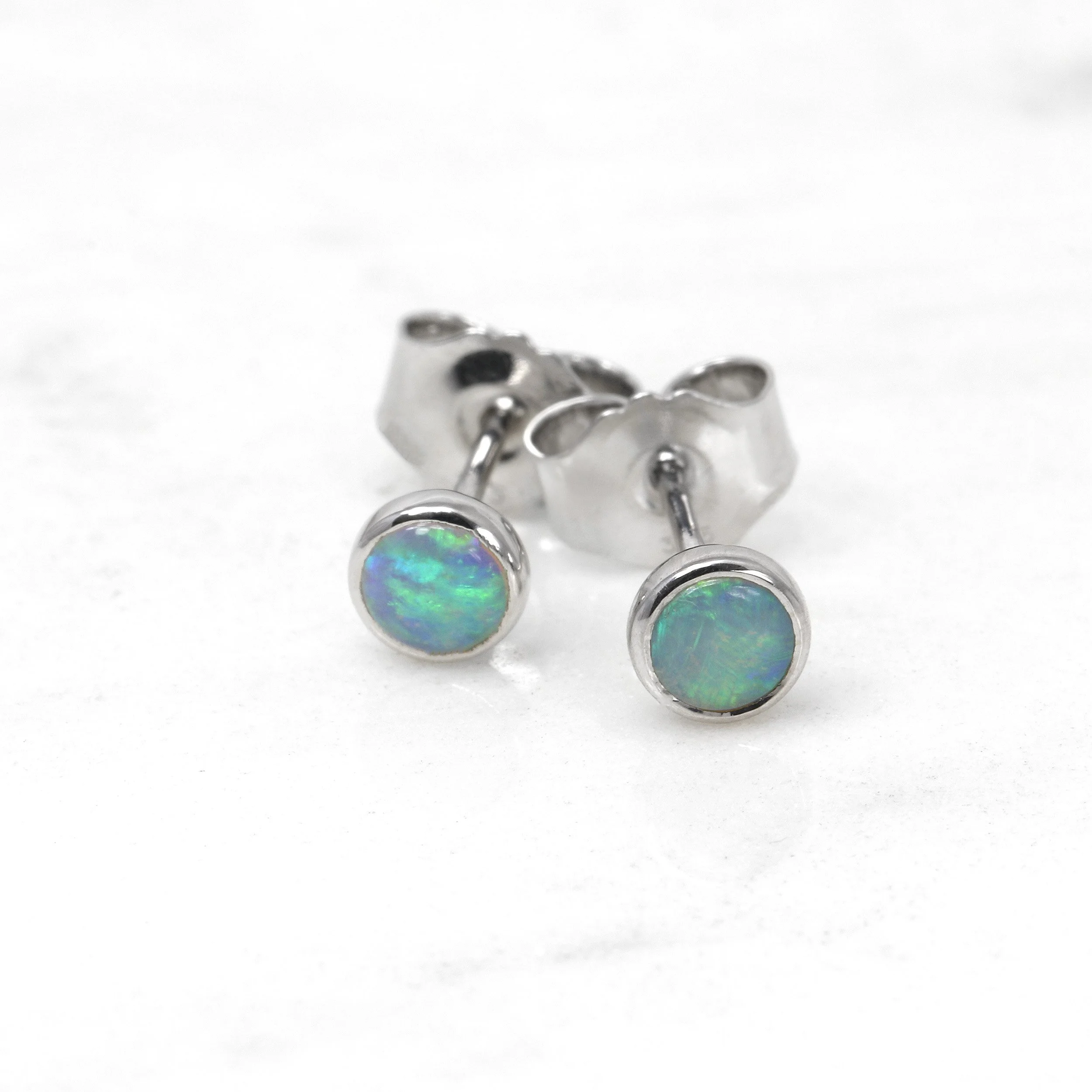 4mm Opal Stud Earrings in 9ct White Gold
