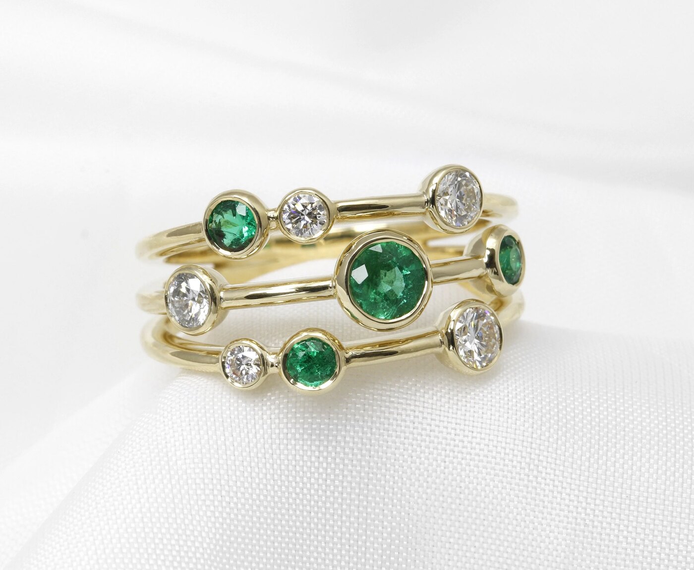 Emerald and Diamond Multi-band Ring in Yellow Gold 9ct 