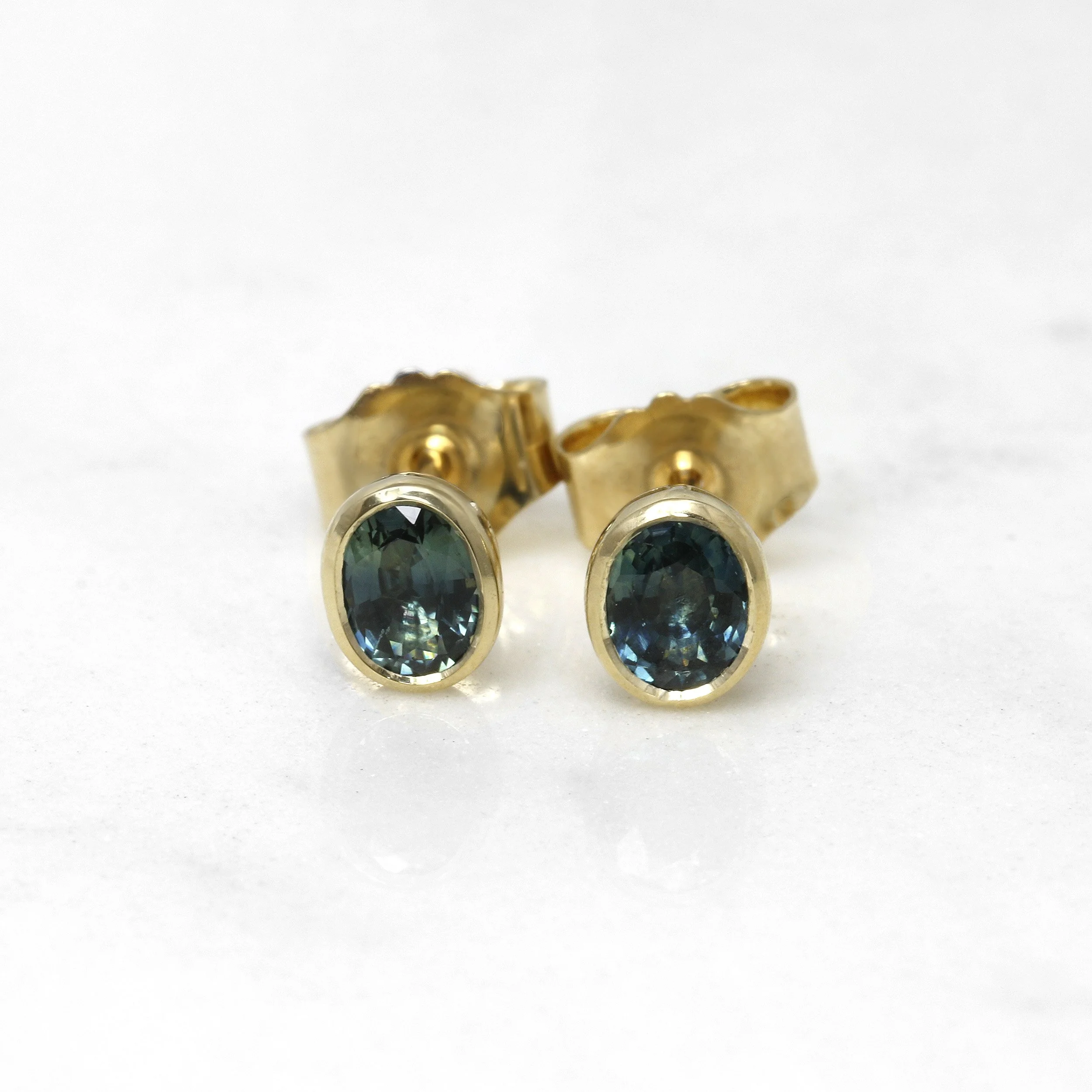 Teal Sapphire Stud Earrings in 9ct Yellow Gold