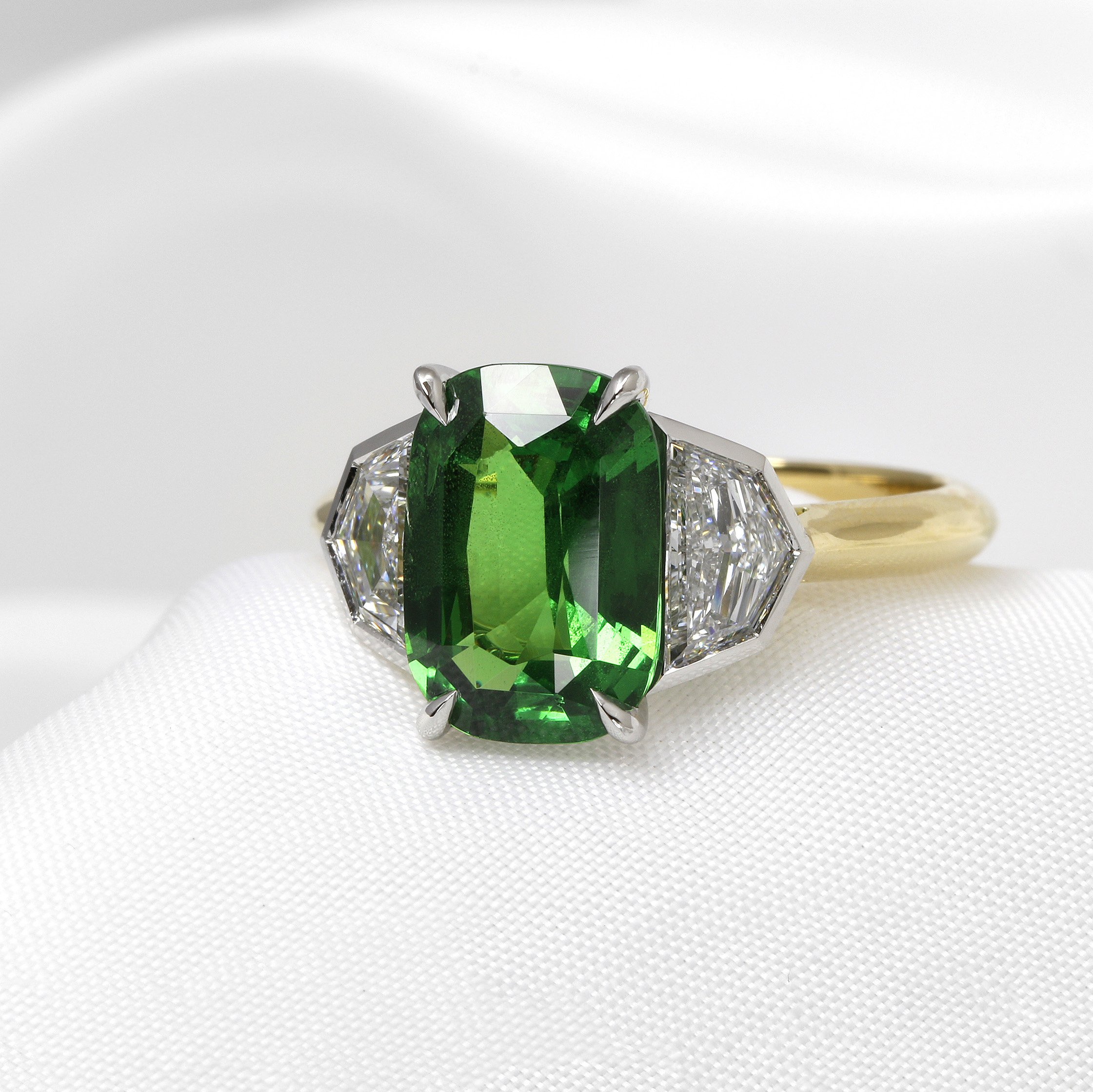 Tsavorite Garnet and Diamond Ring in 18ct Yellow Gold and Platinum