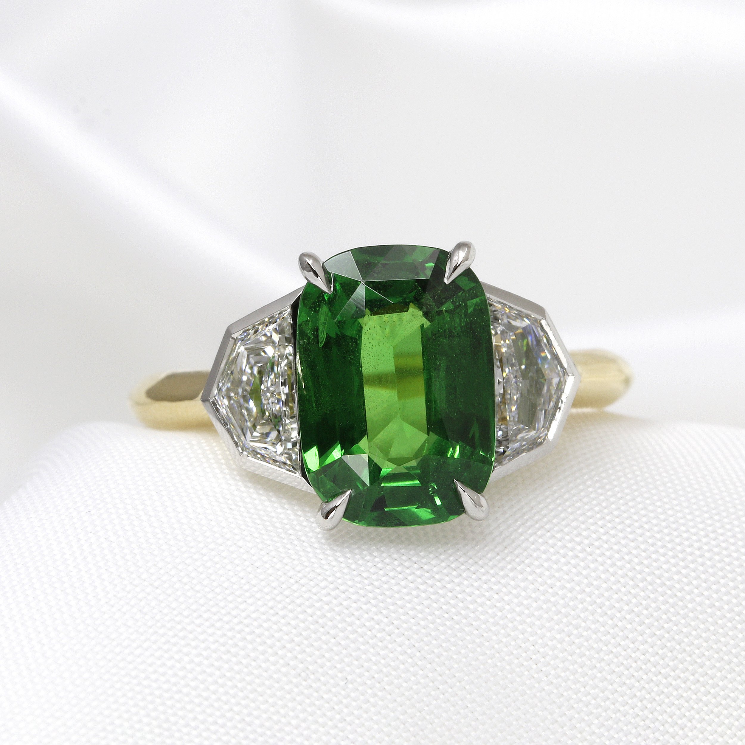 Tsavorite Garnet and Diamond Ring in 18ct Yellow Gold and Platinum