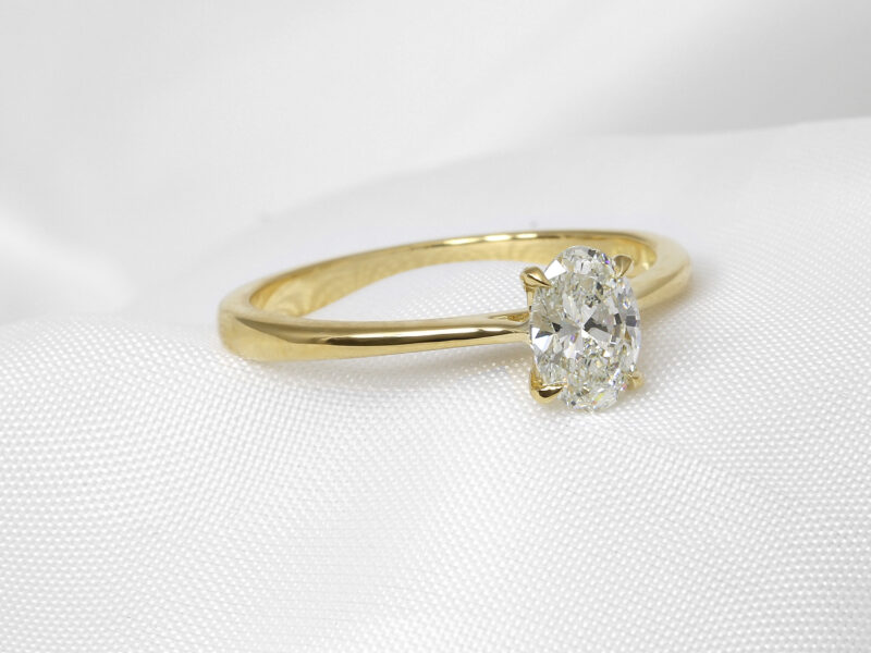 Oval Diamond Solitaire Ring in 18ct yellow gold