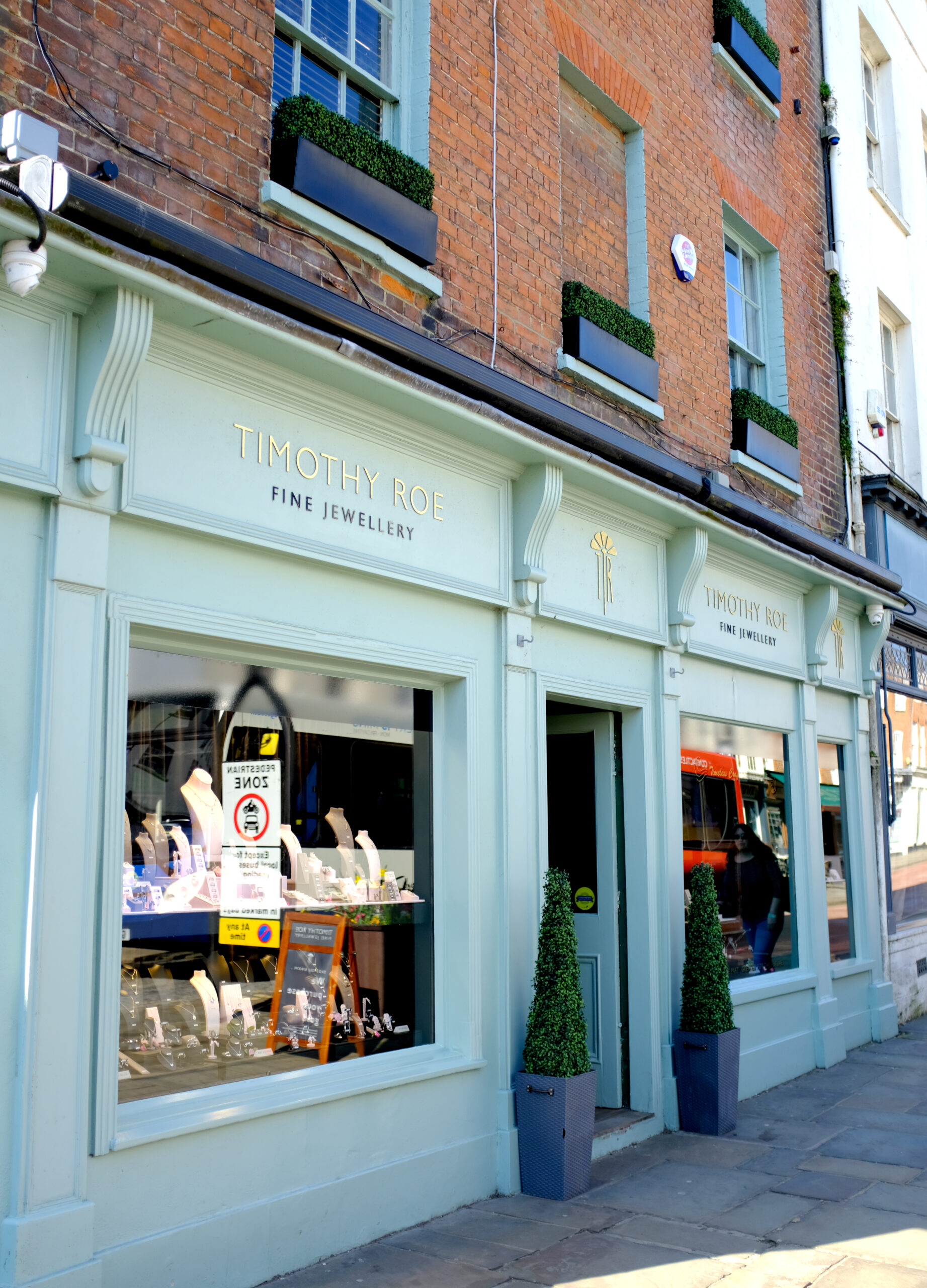 Timothy Roe storefront Chichester