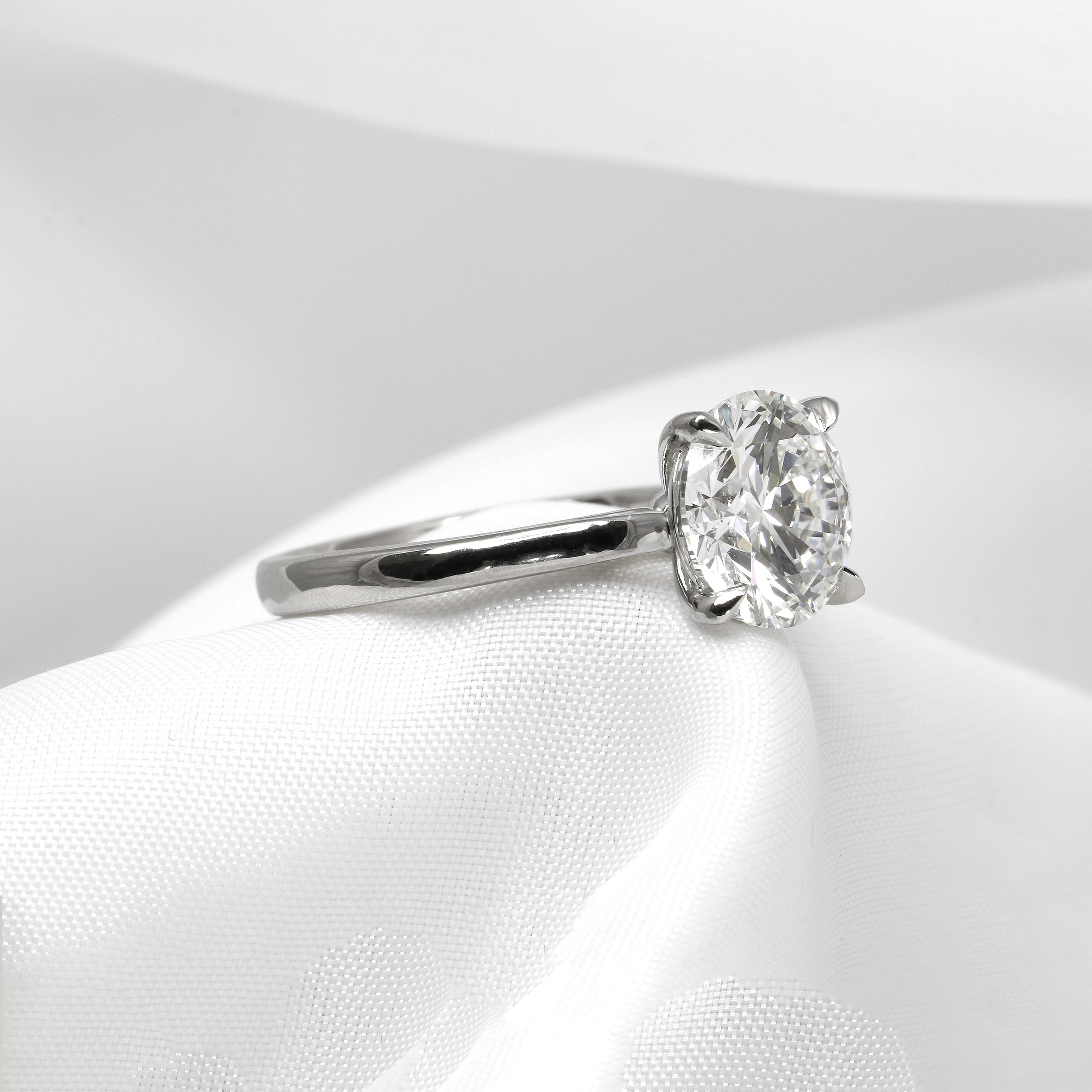 Laboratory Created 3.00ct Daimond Solitaire Ring in Platinum