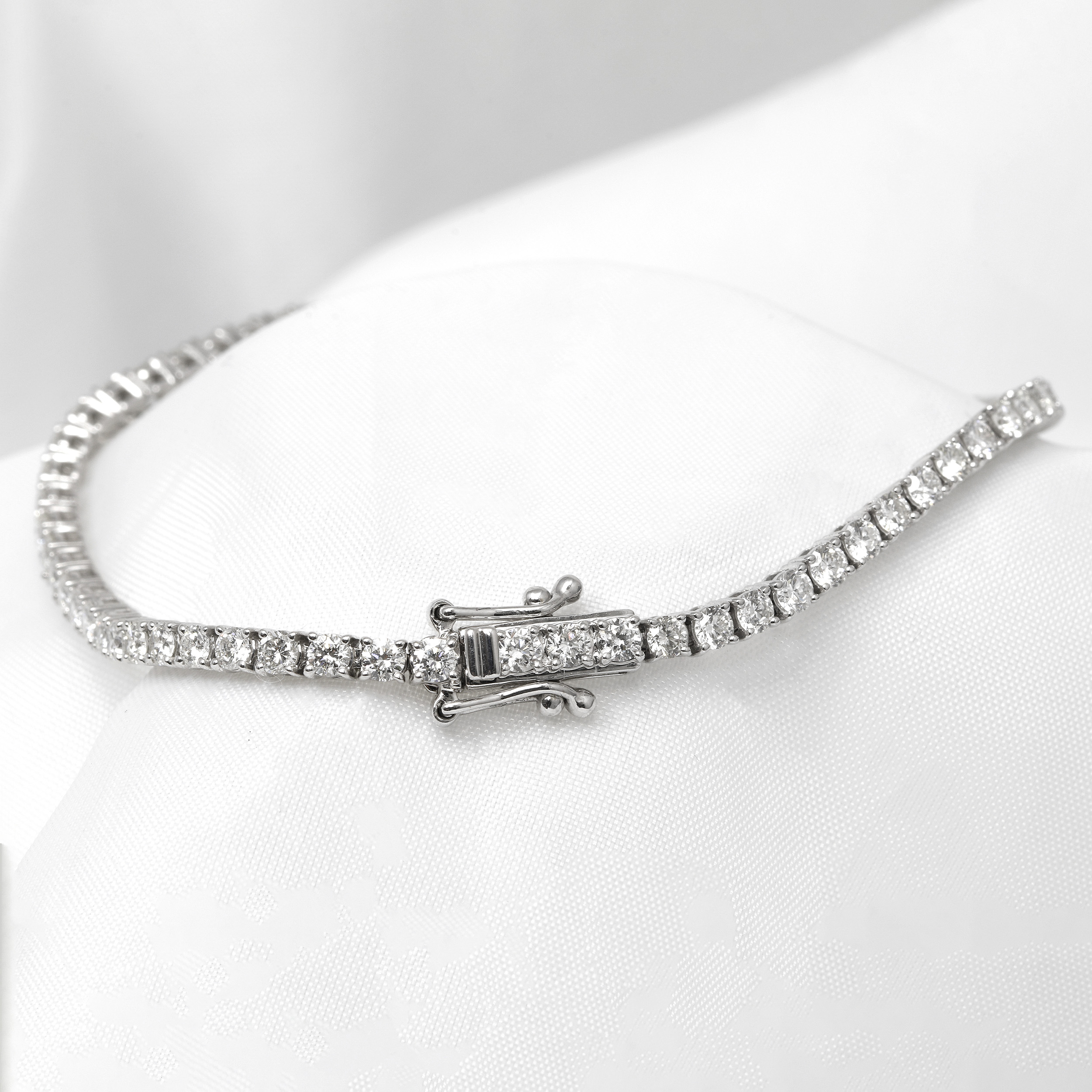 4.00ct Diamond Line Bracelet in 18ct White Gold