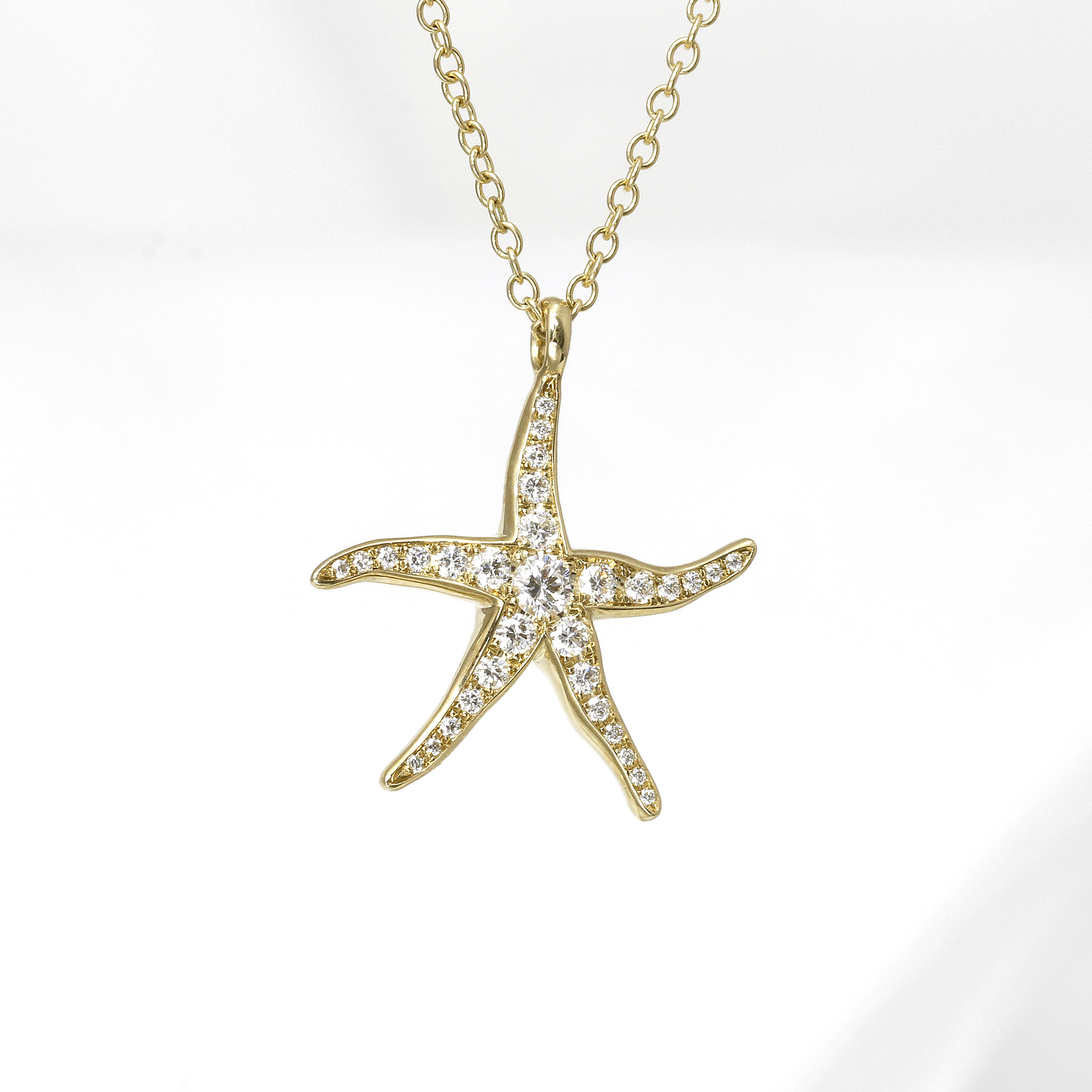 Medium Sized Diamond Starfish Pendant in Yellow Gold