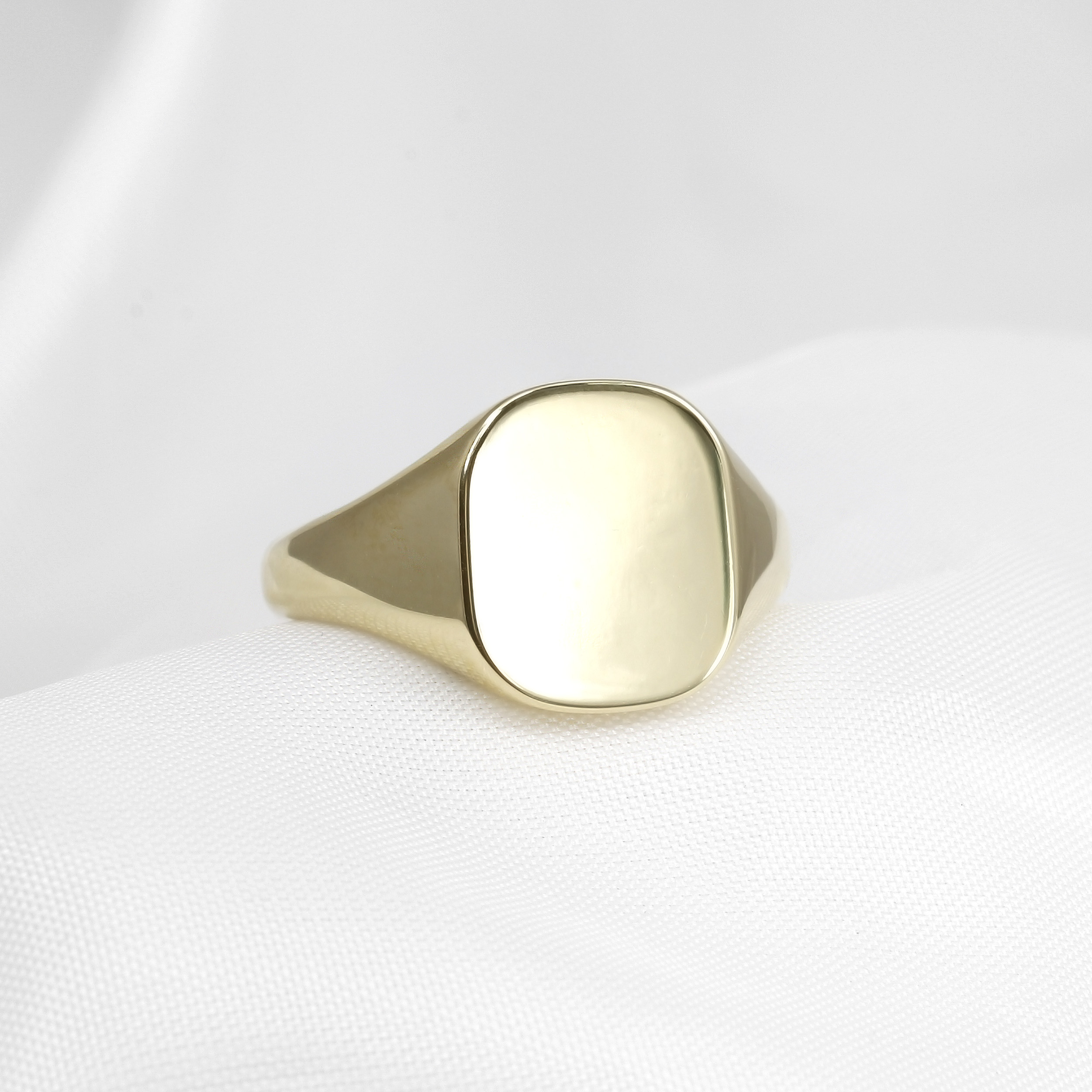 10x12mm Cushion Signet Ring in 9ct Yellow Gold