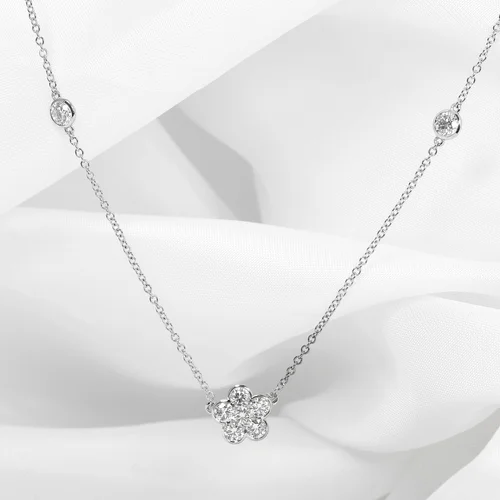 June 2023 - Natural Round Diamonds in White Gold