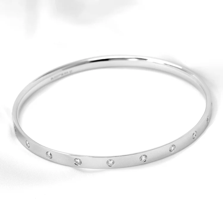 June 2024 - Round Brilliant Diamonds in Platinum