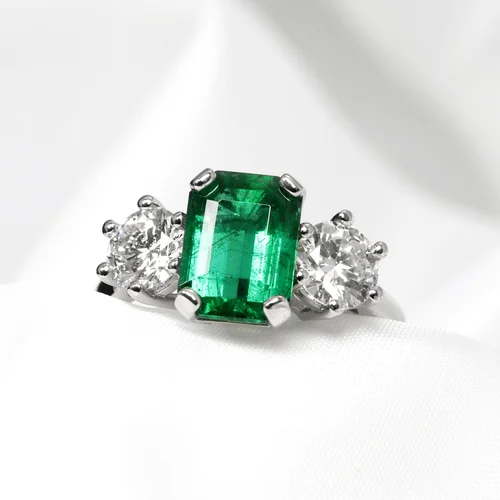 March 2023 - Emerald and Round Diamonds in Platinum