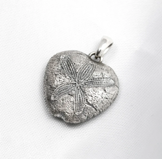 October 2022 - Sculptured 3D Modelled Shepherd's Crown in Silver
