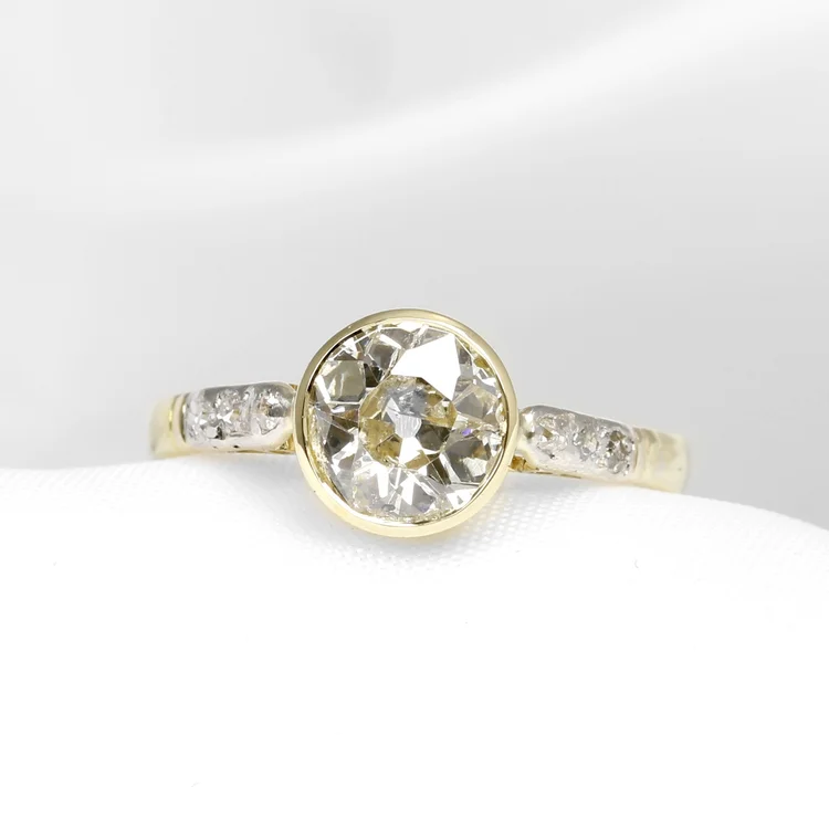Old Cut Diamond in Yellow Gold