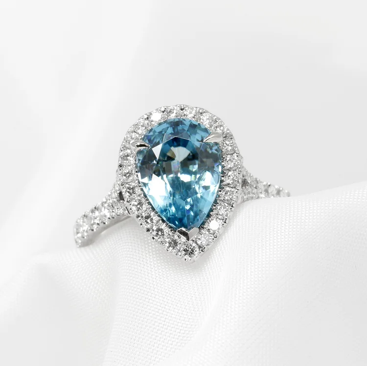 Zircon and Diamonds in Platinum