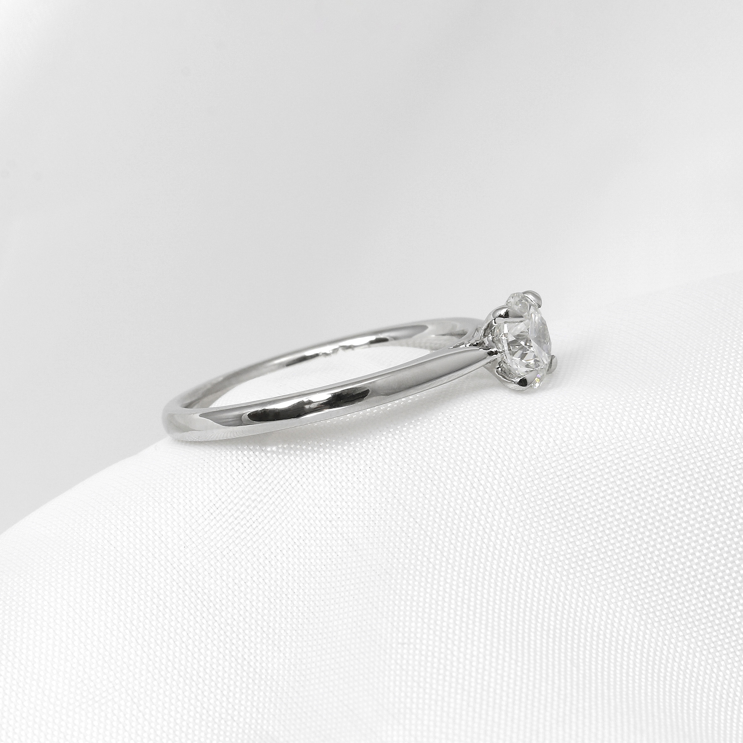 0.70ct Diamond Solitaire Ring in Platinum