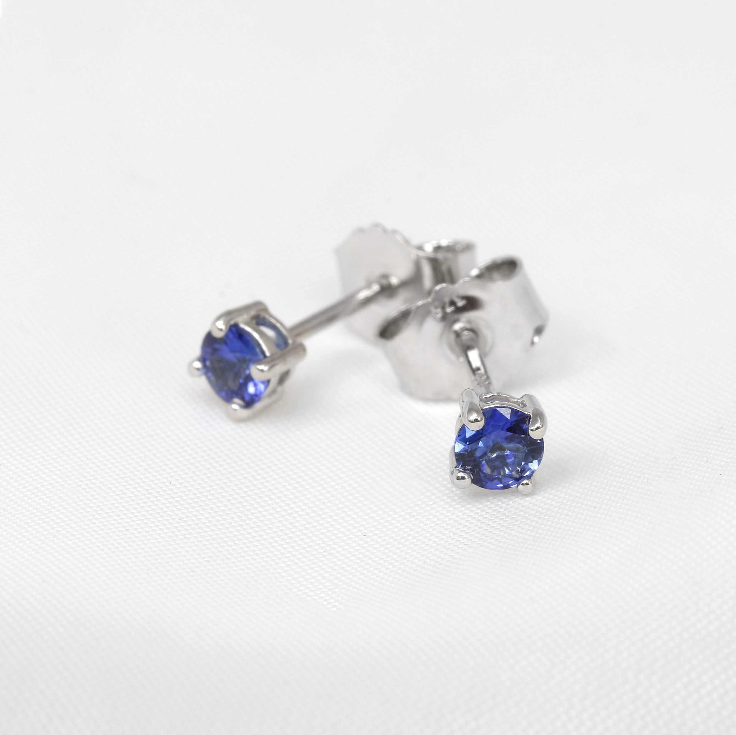 Sapphire Stud Earrings in 9ct White Gold